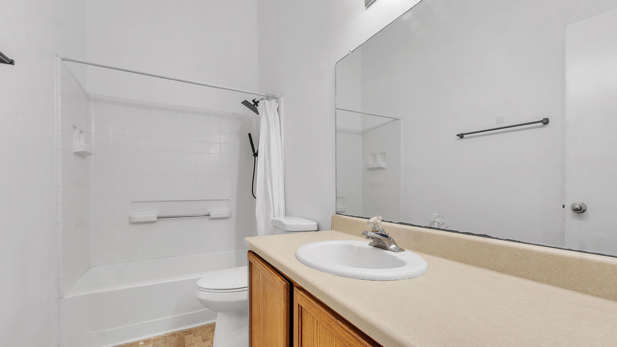 Photo 6 — 9909 Lauren Avenue SW