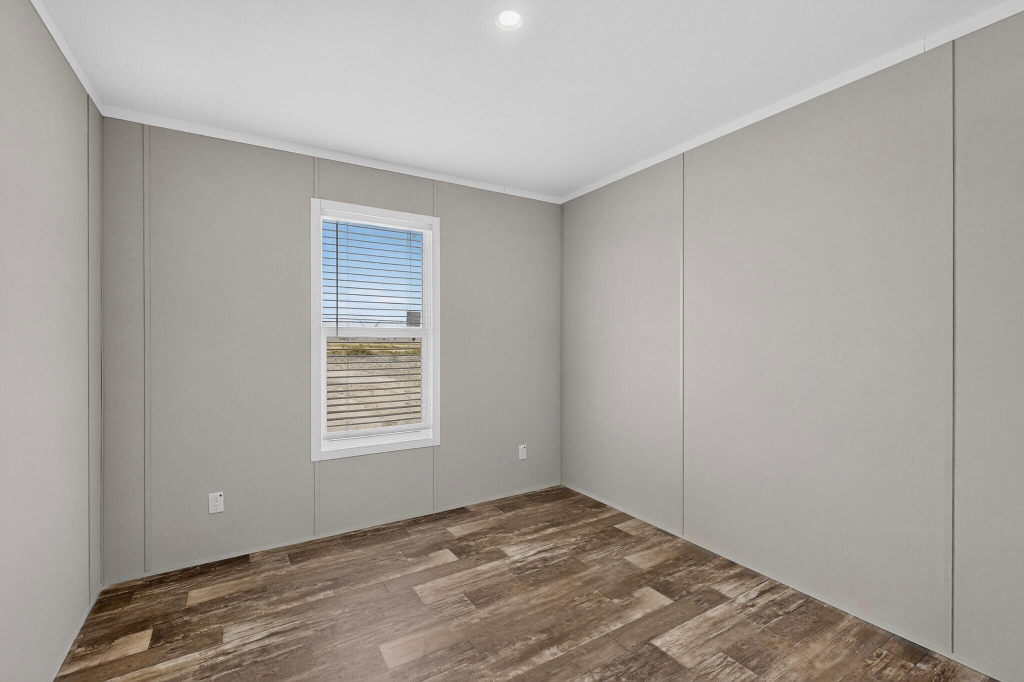 Photo 19 — 47 Glorieta Street