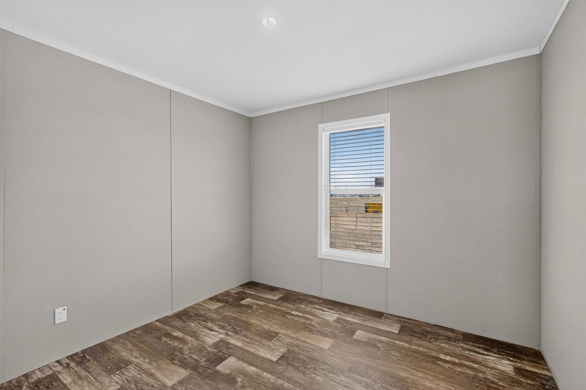 Photo 16 — 47 Glorieta Street