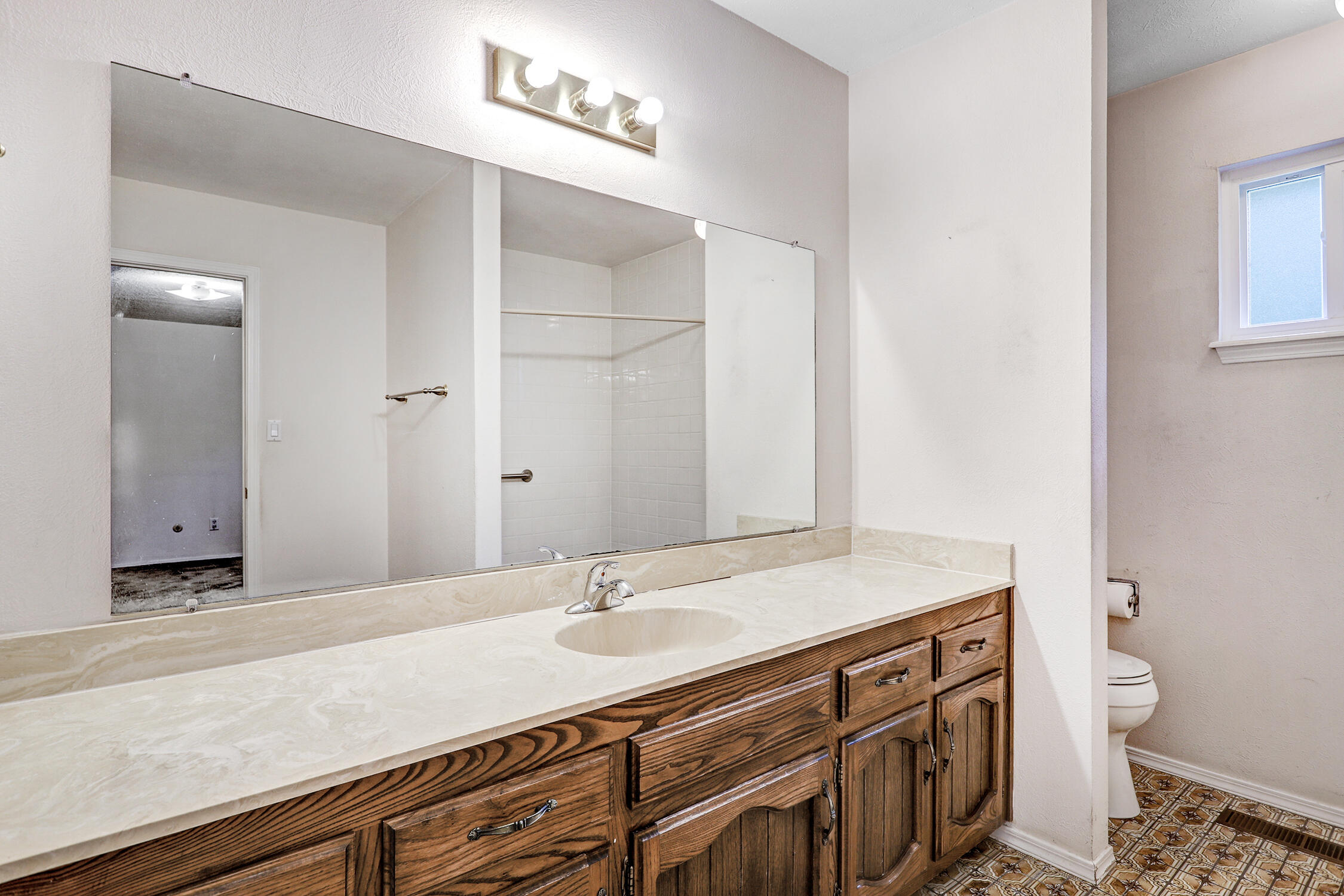 Photo 15 — 3808 Big Sky Drive NE