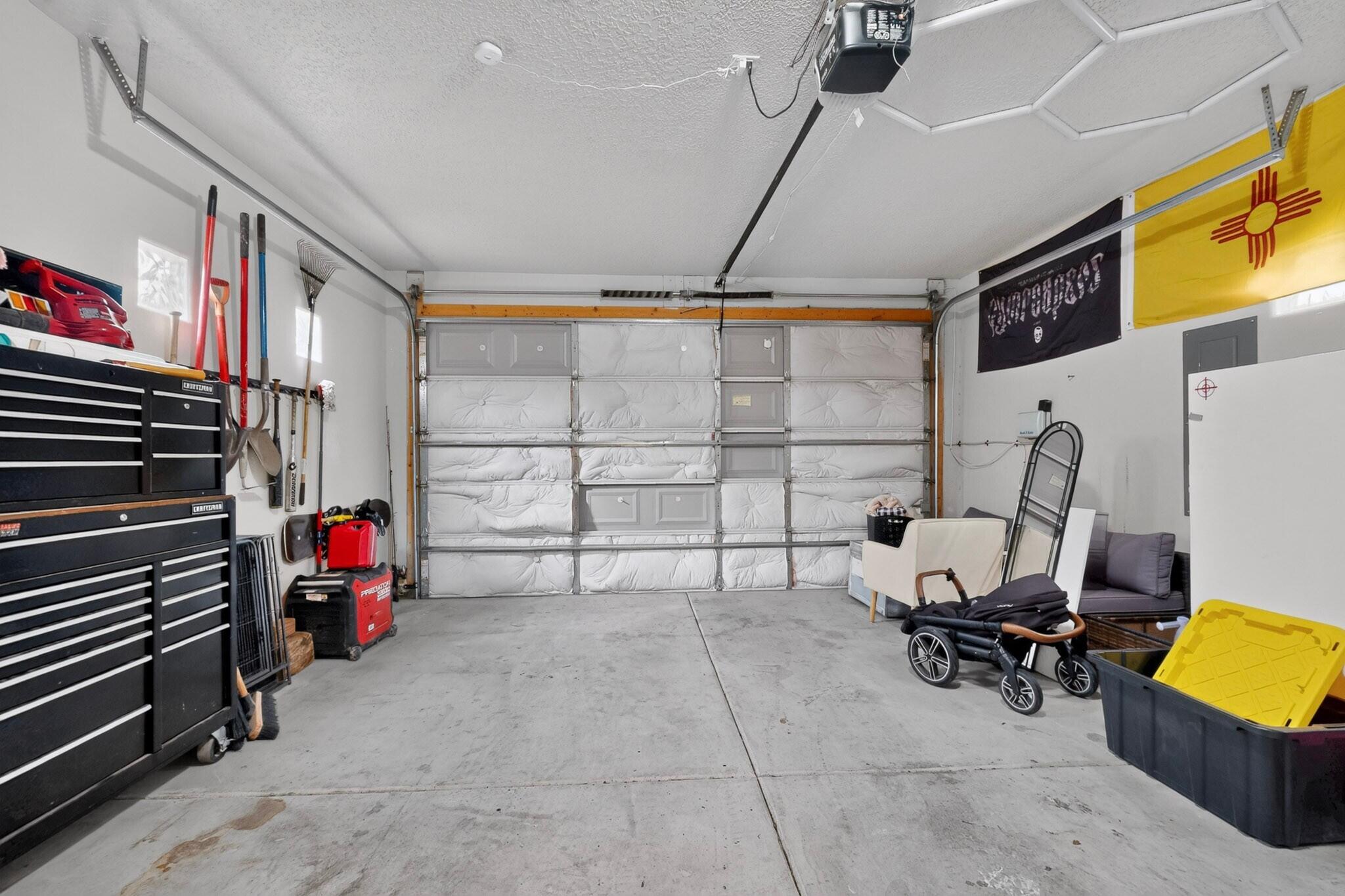 Photo 2 — 6506 Desert Spirit Road NW
