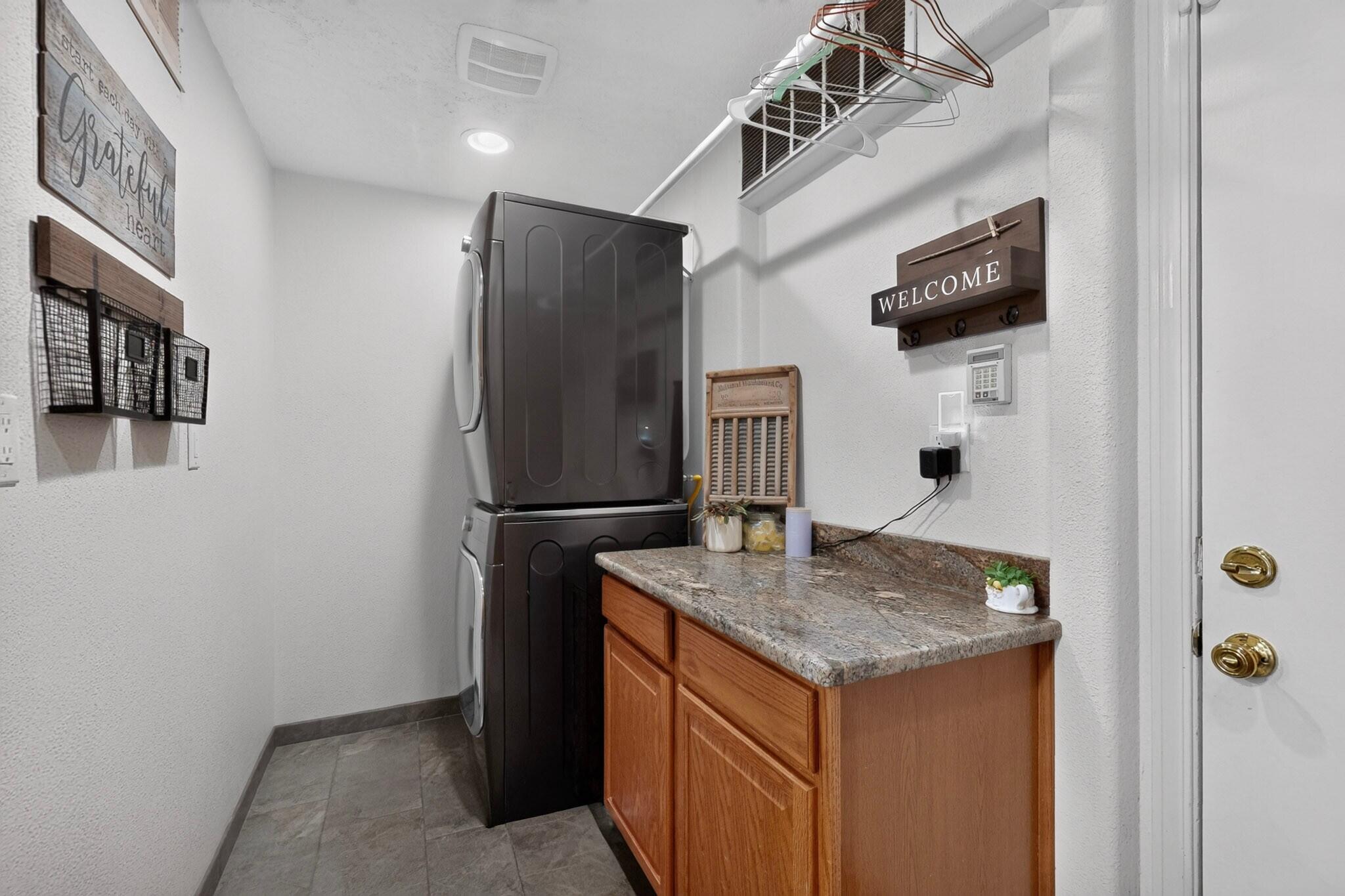 Photo 13 — 6108 Innsbrook Court NE