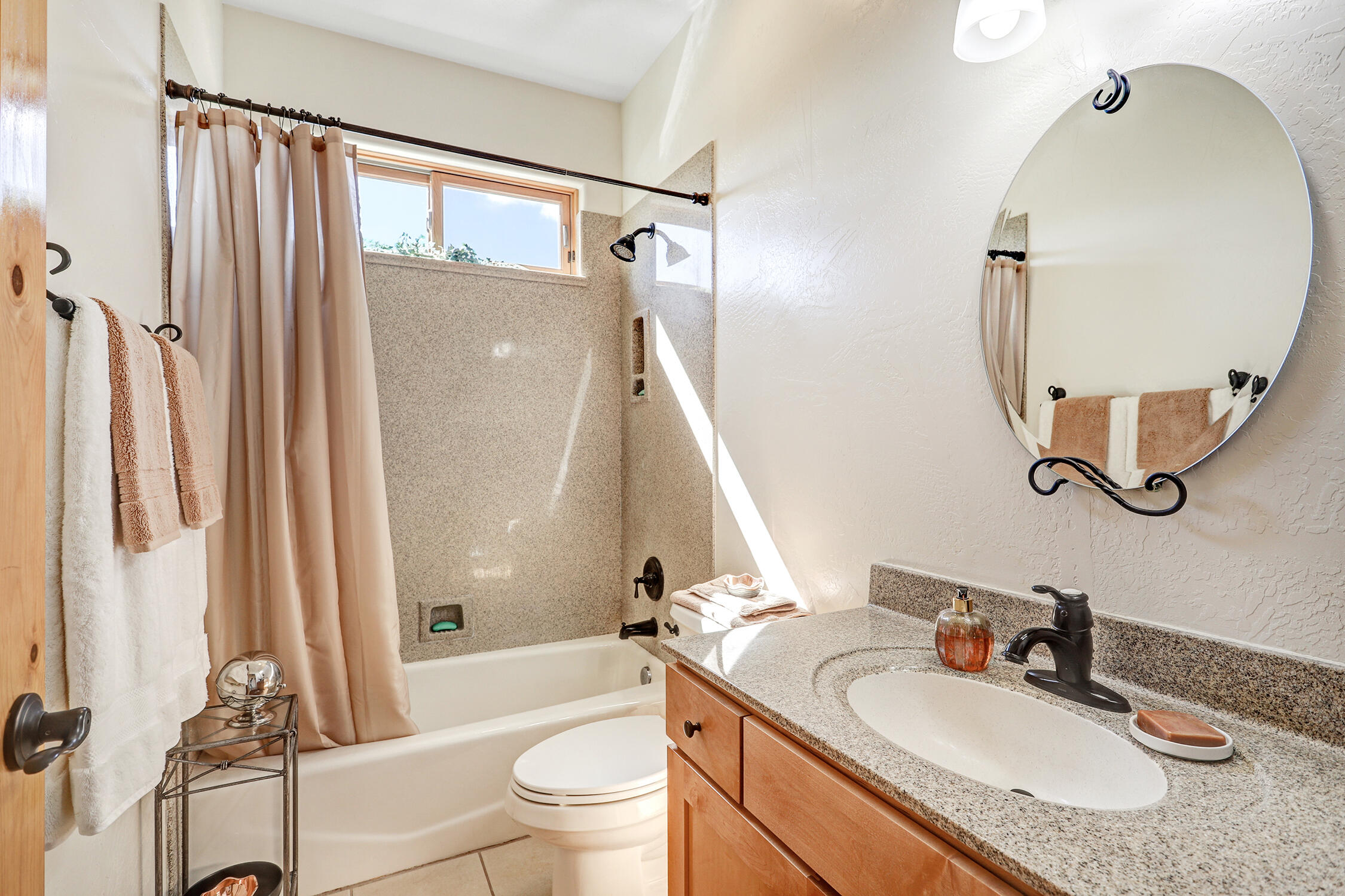 Photo 6 — 1401 Vinca Trail NE