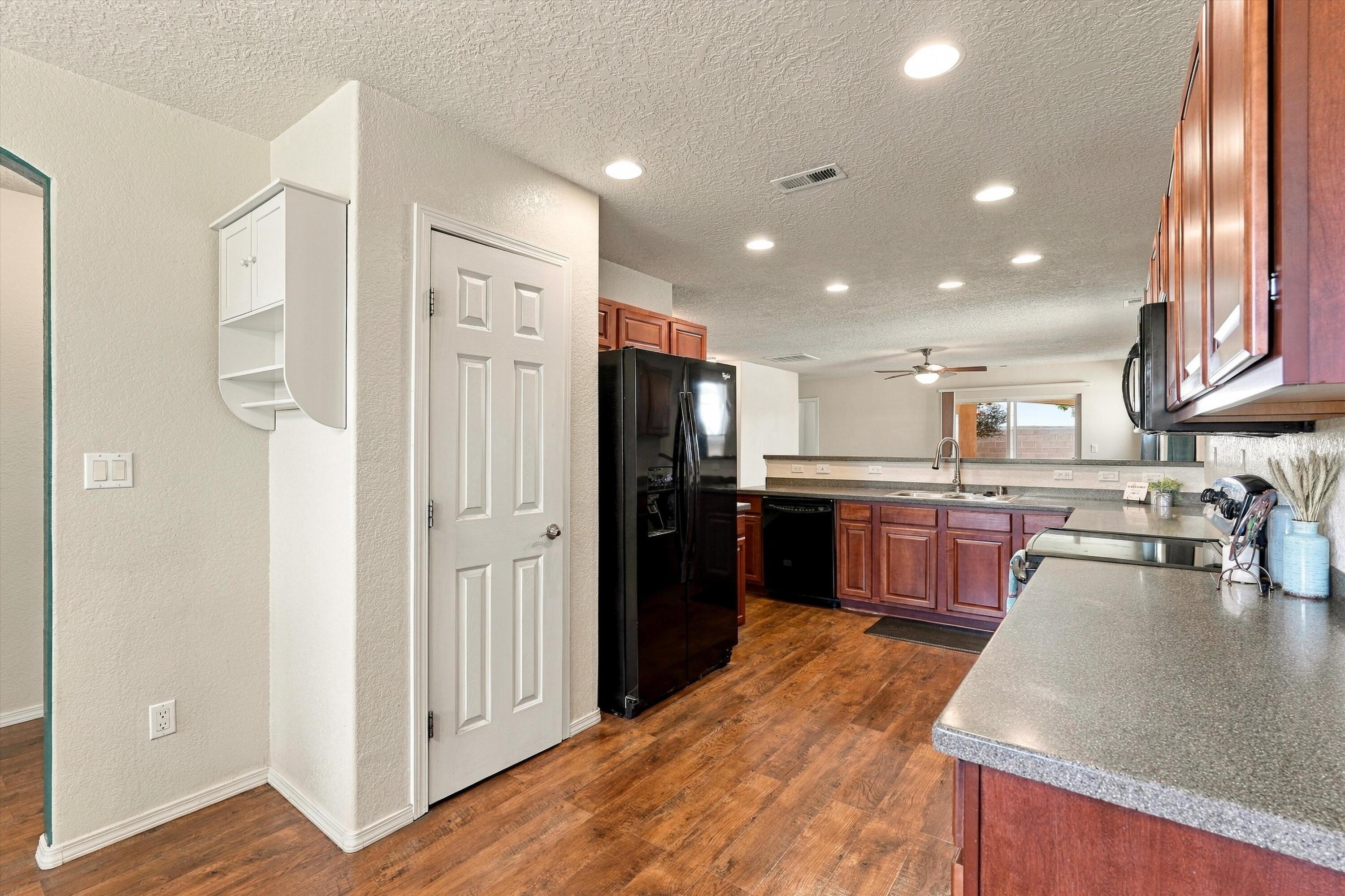 Photo 2 — 9905 Nacimiento Street NW