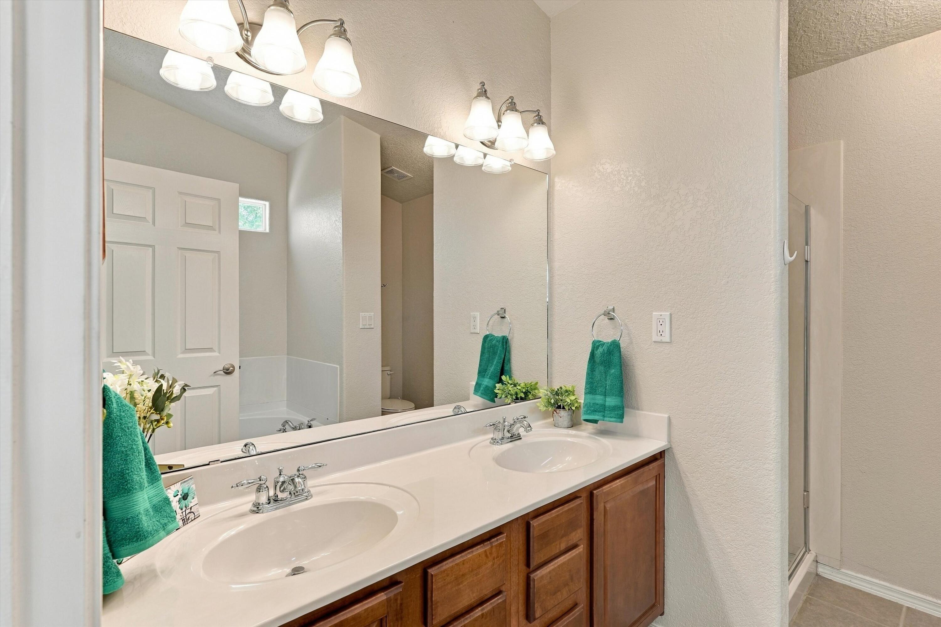 Photo 12 — 9905 Nacimiento Street NW