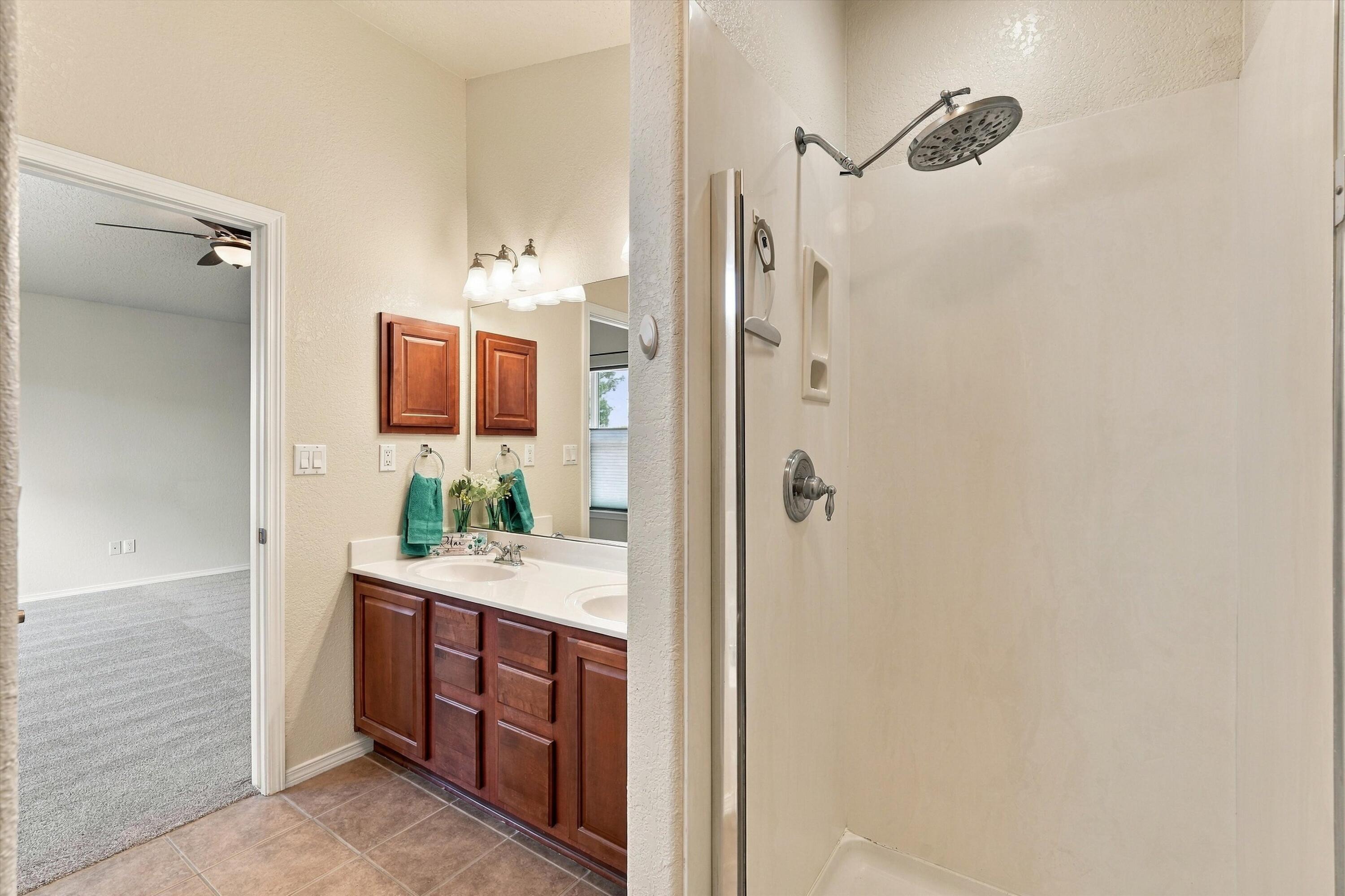 Photo 13 — 9905 Nacimiento Street NW