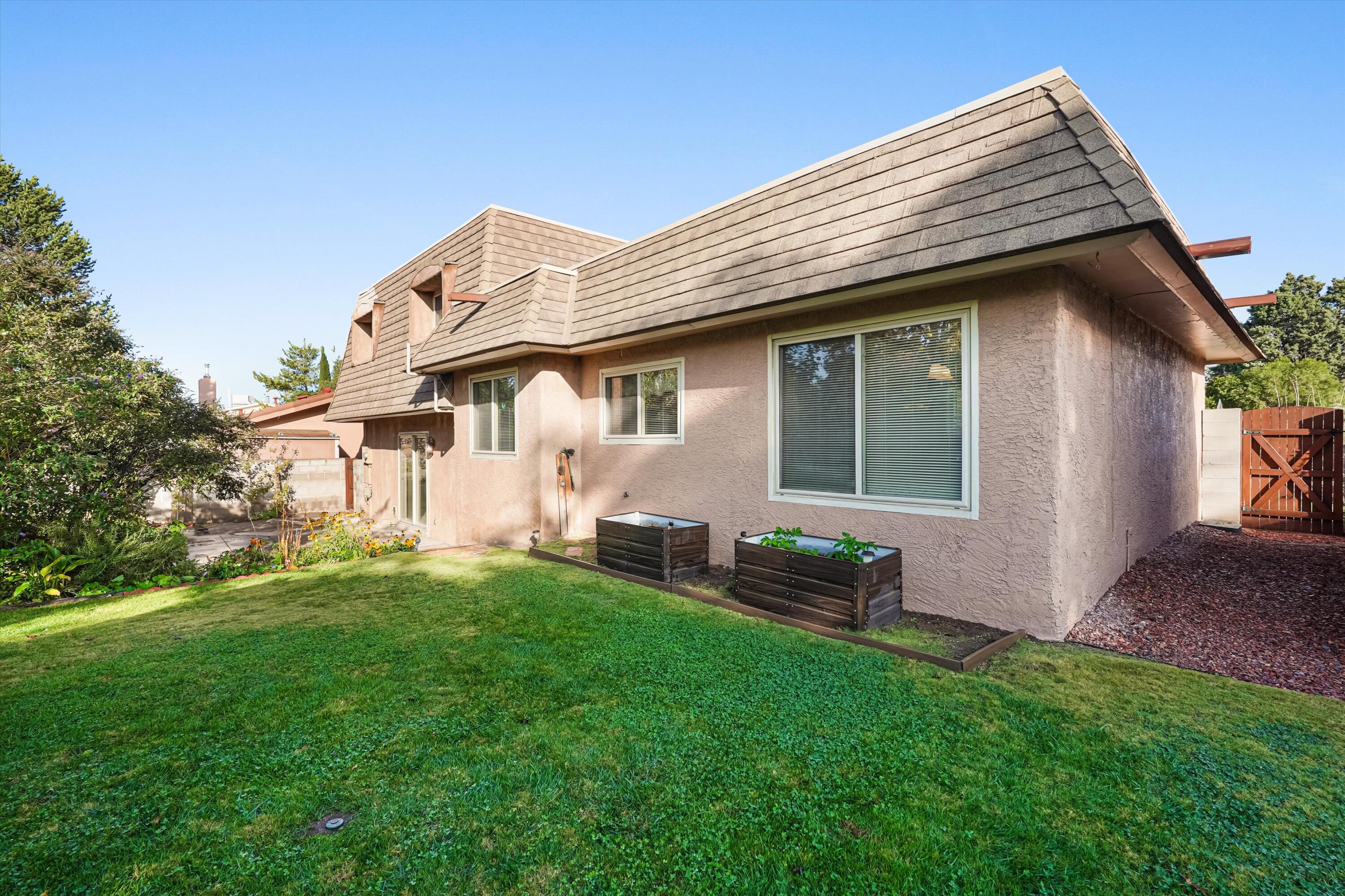 Photo 5 — 6444 Esther Avenue NE
