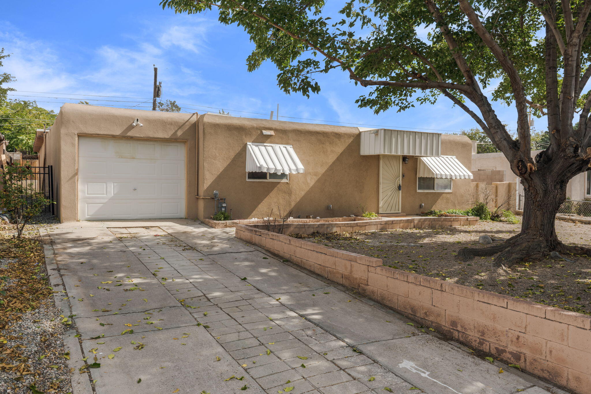 Photo 7 — 3600 Garcia Street NE