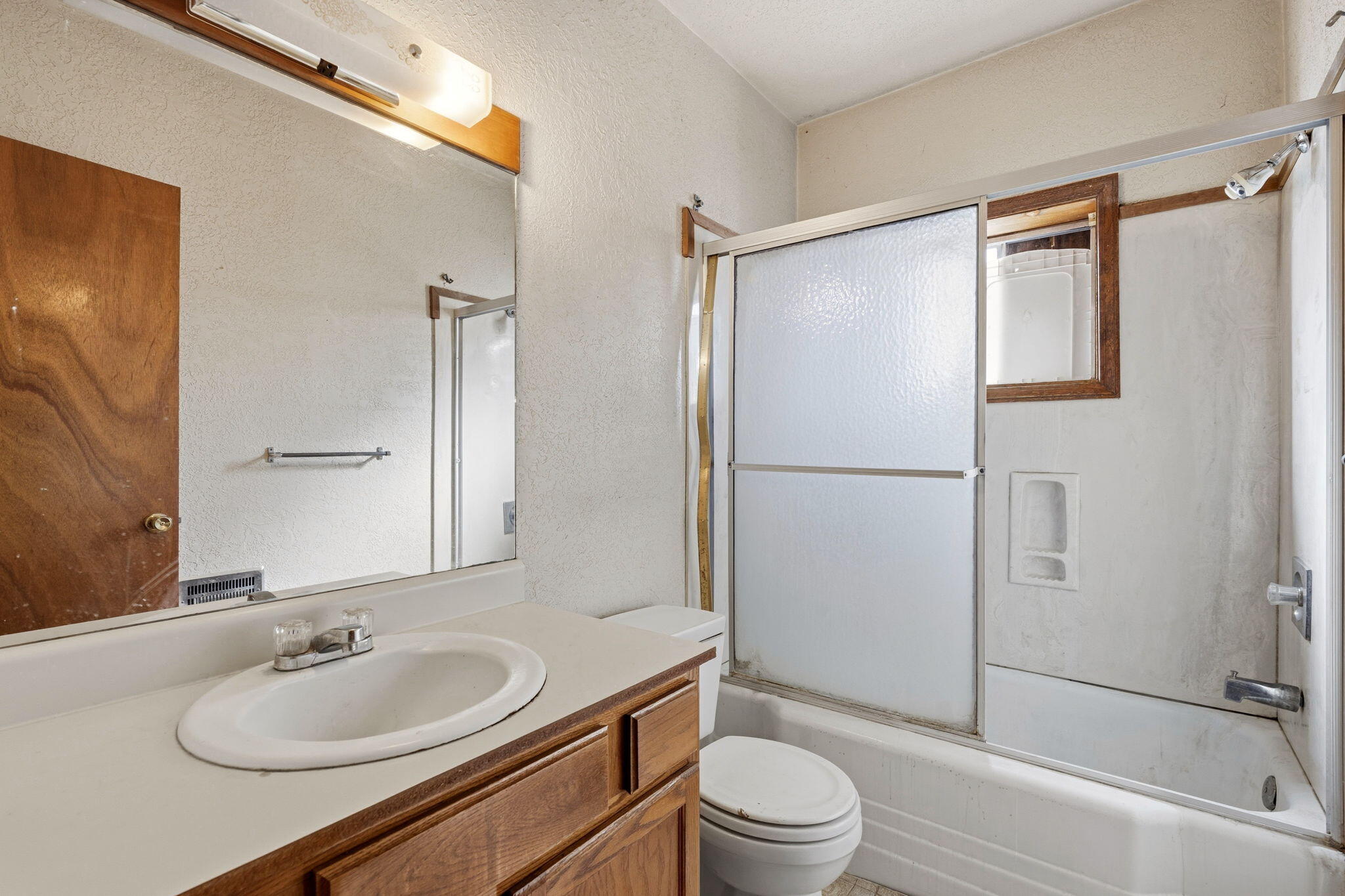 Photo 16 — 504 Marble Avenue NW