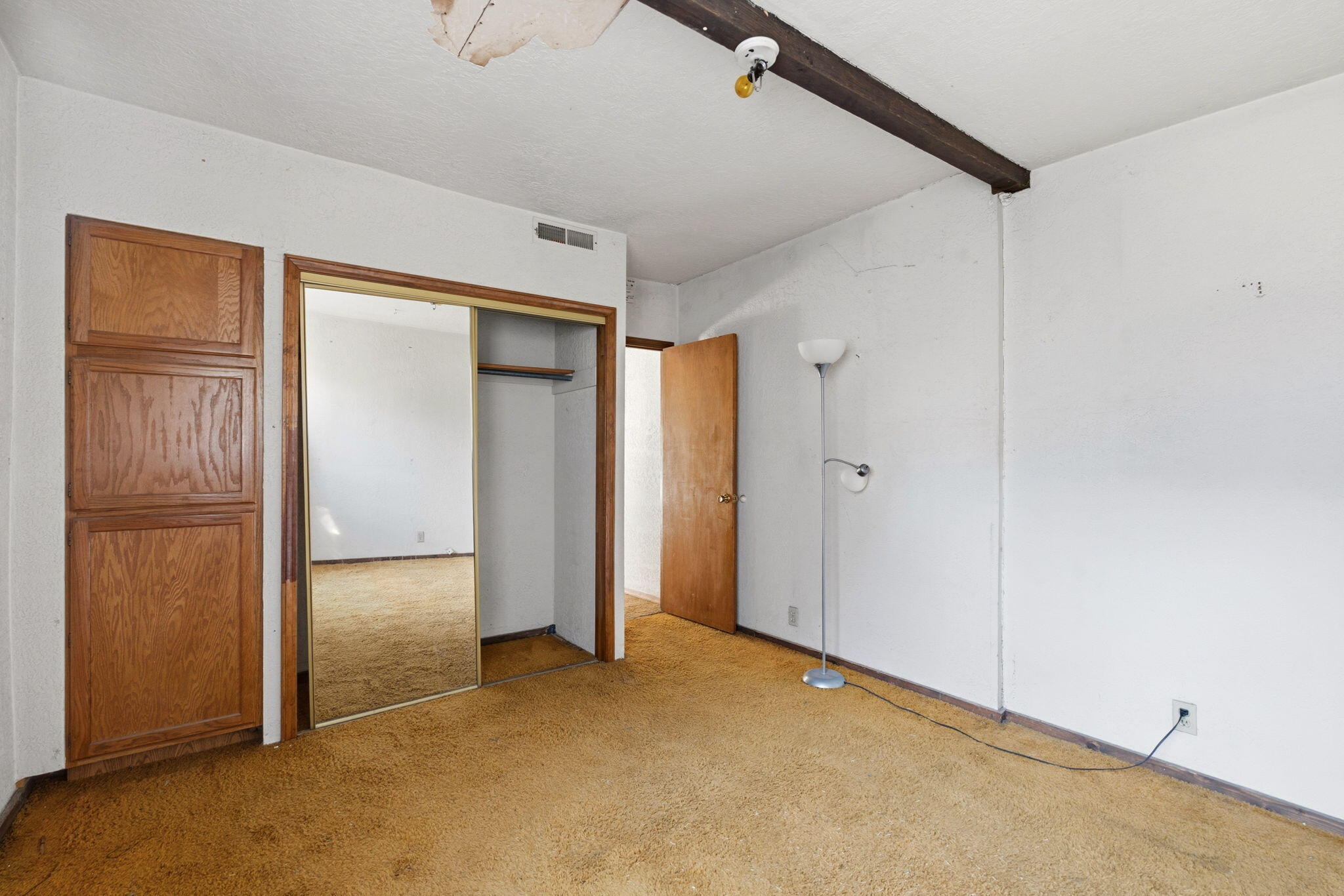 Photo 18 — 504 Marble Avenue NW