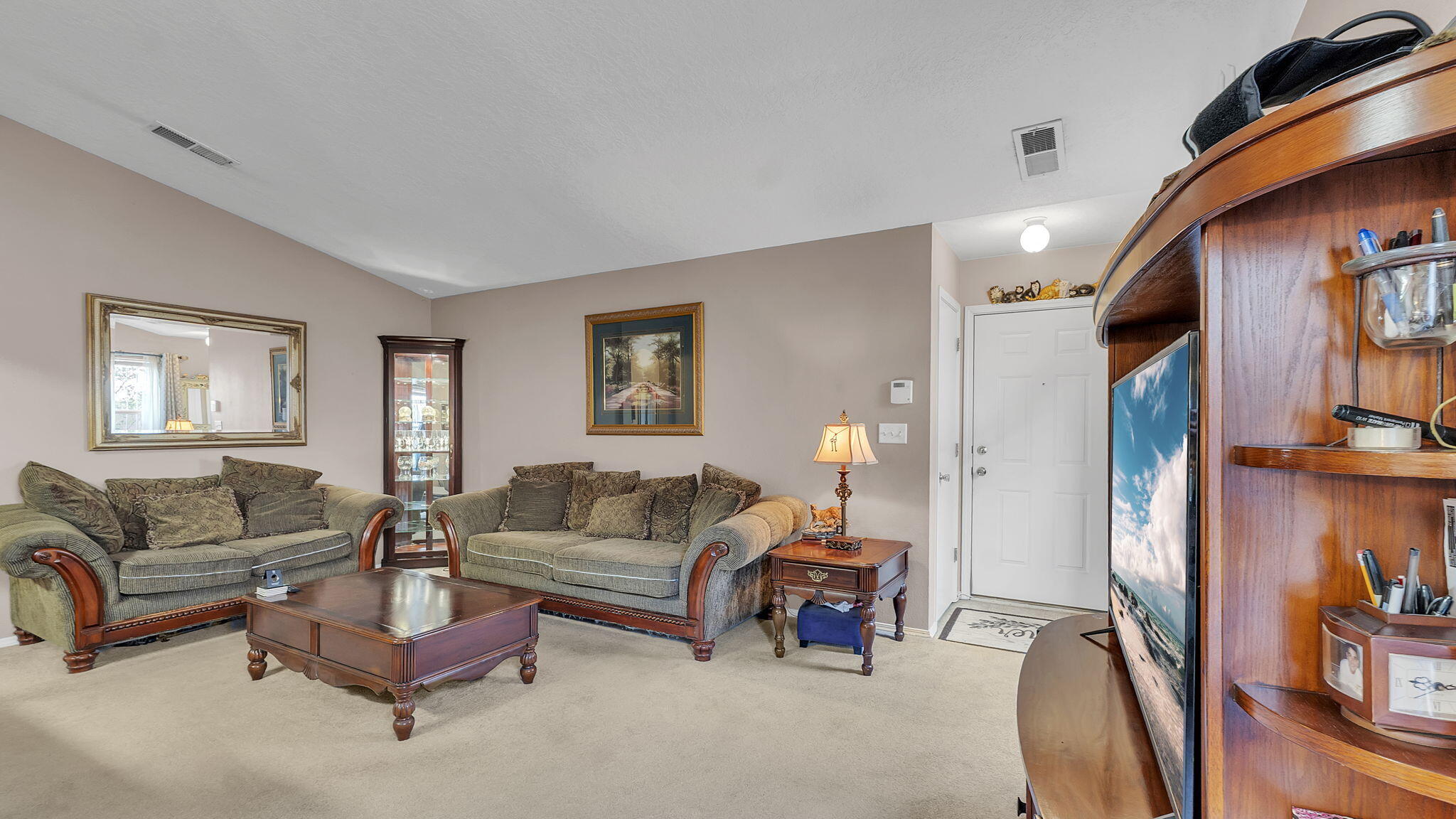 Photo 20 — 640 Cottontail Street SW