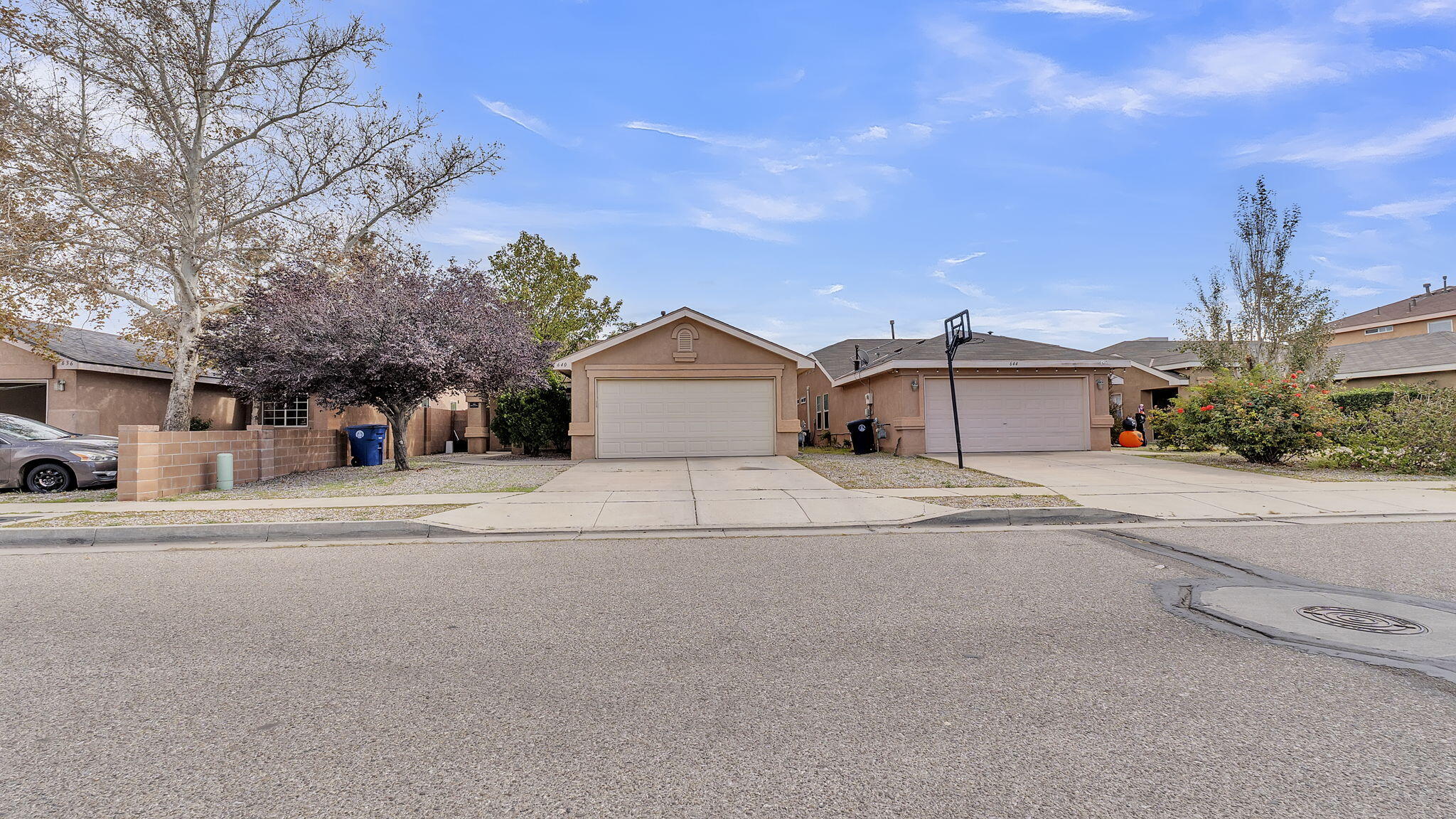 Photo 10 — 640 Cottontail Street SW