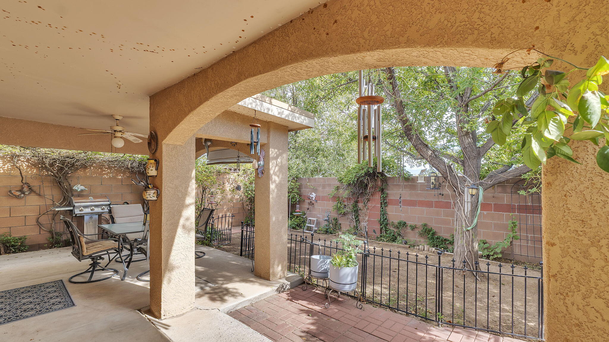 Photo 6 — 640 Cottontail Street SW