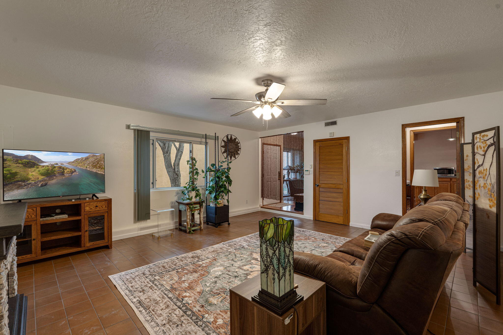 Photo 13 — 6545 Keeling Street NW