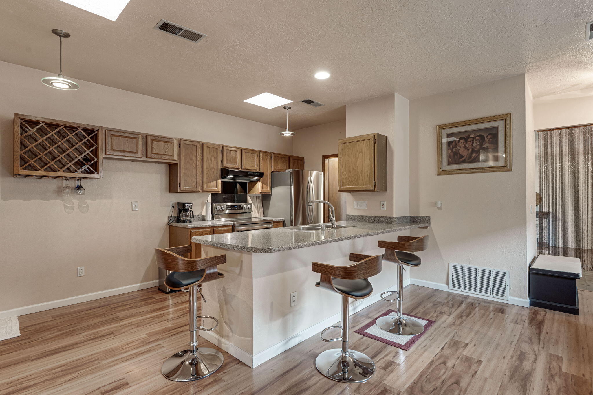 Photo 4 — 6545 Keeling Street NW