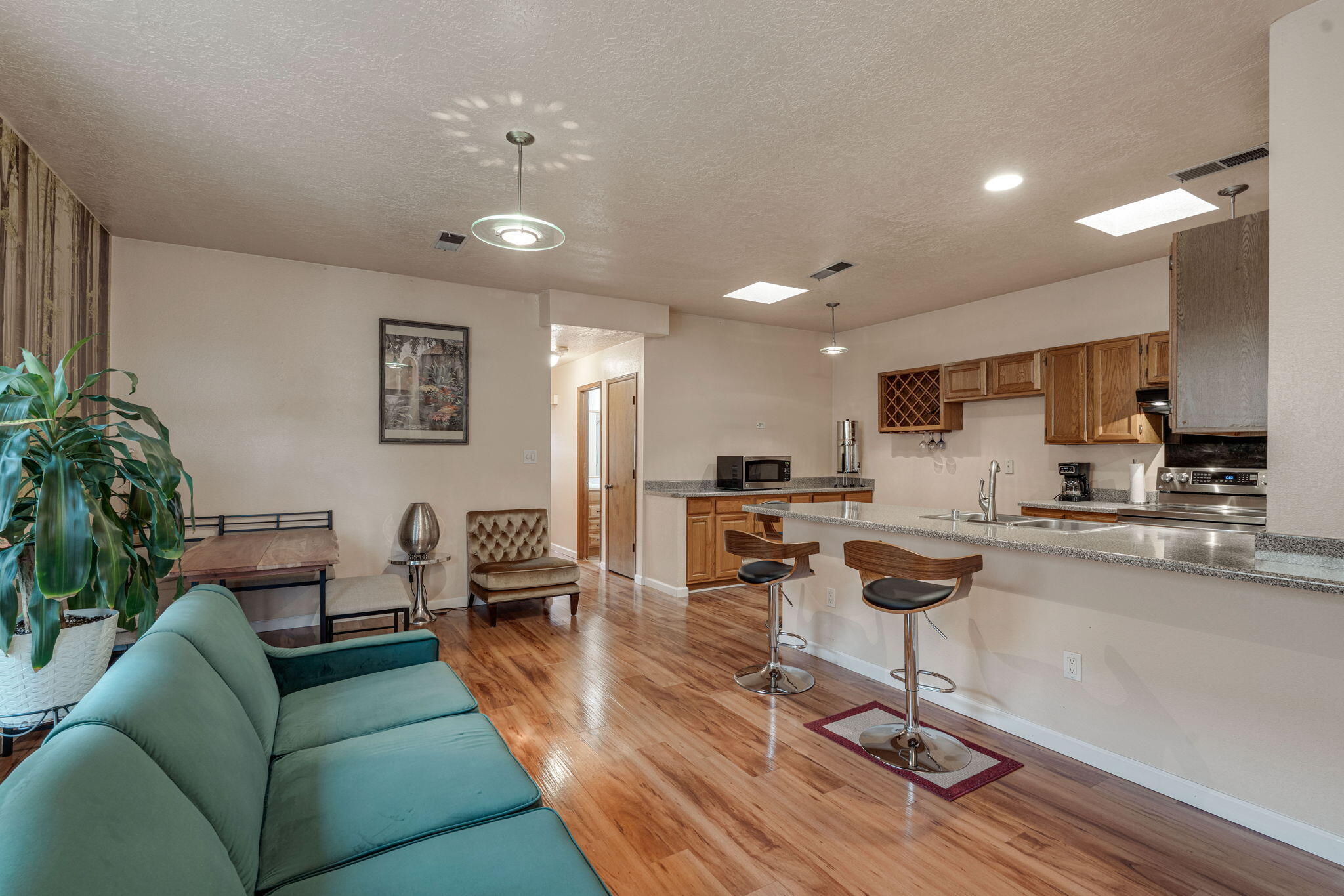 Photo 9 — 6545 Keeling Street NW