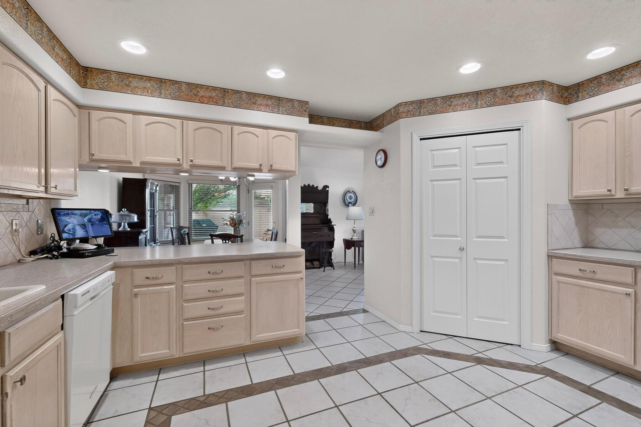 Photo 3 — 5151 Mirada Drive NW