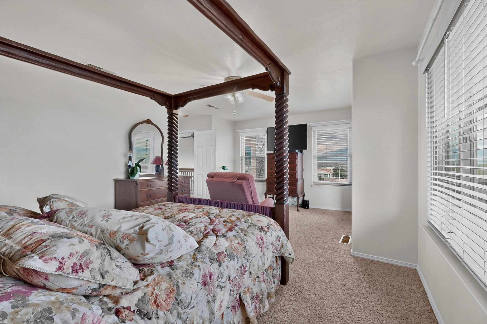 Photo 8 — 5151 Mirada Drive NW