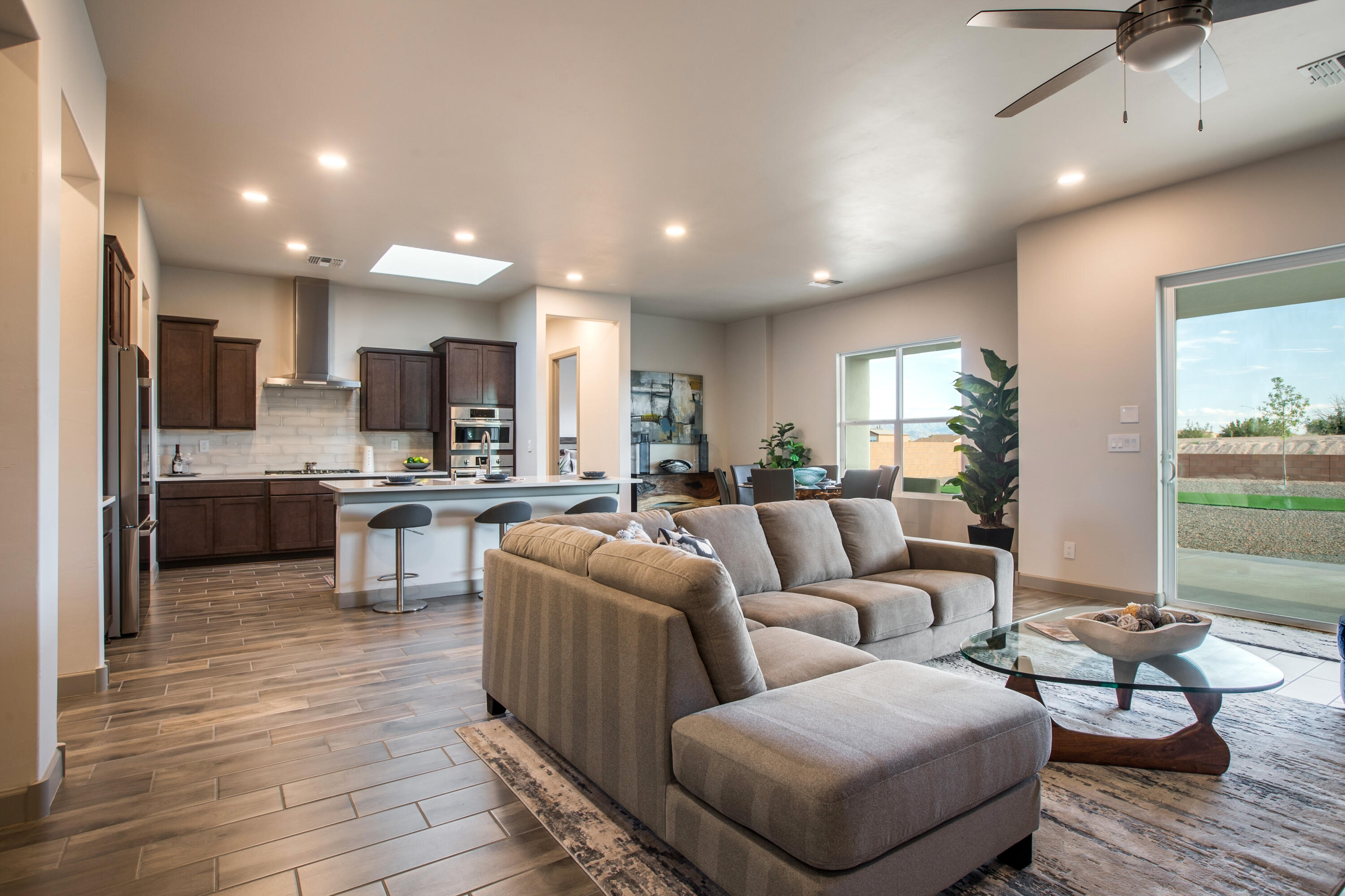 Photo 15 — 5900 Kennard Road NE