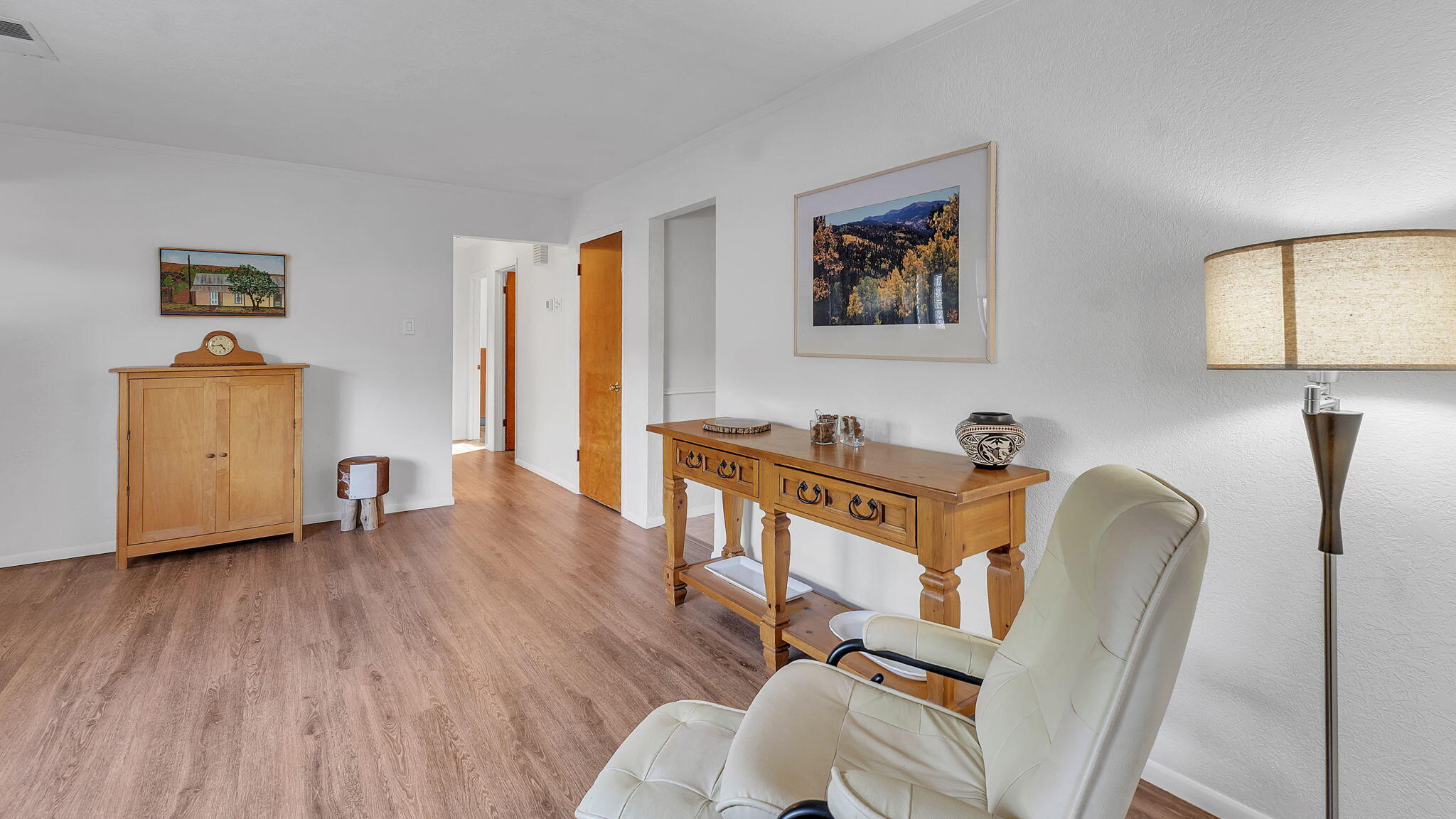 Photo 19 — 1501 Garcia Street NE