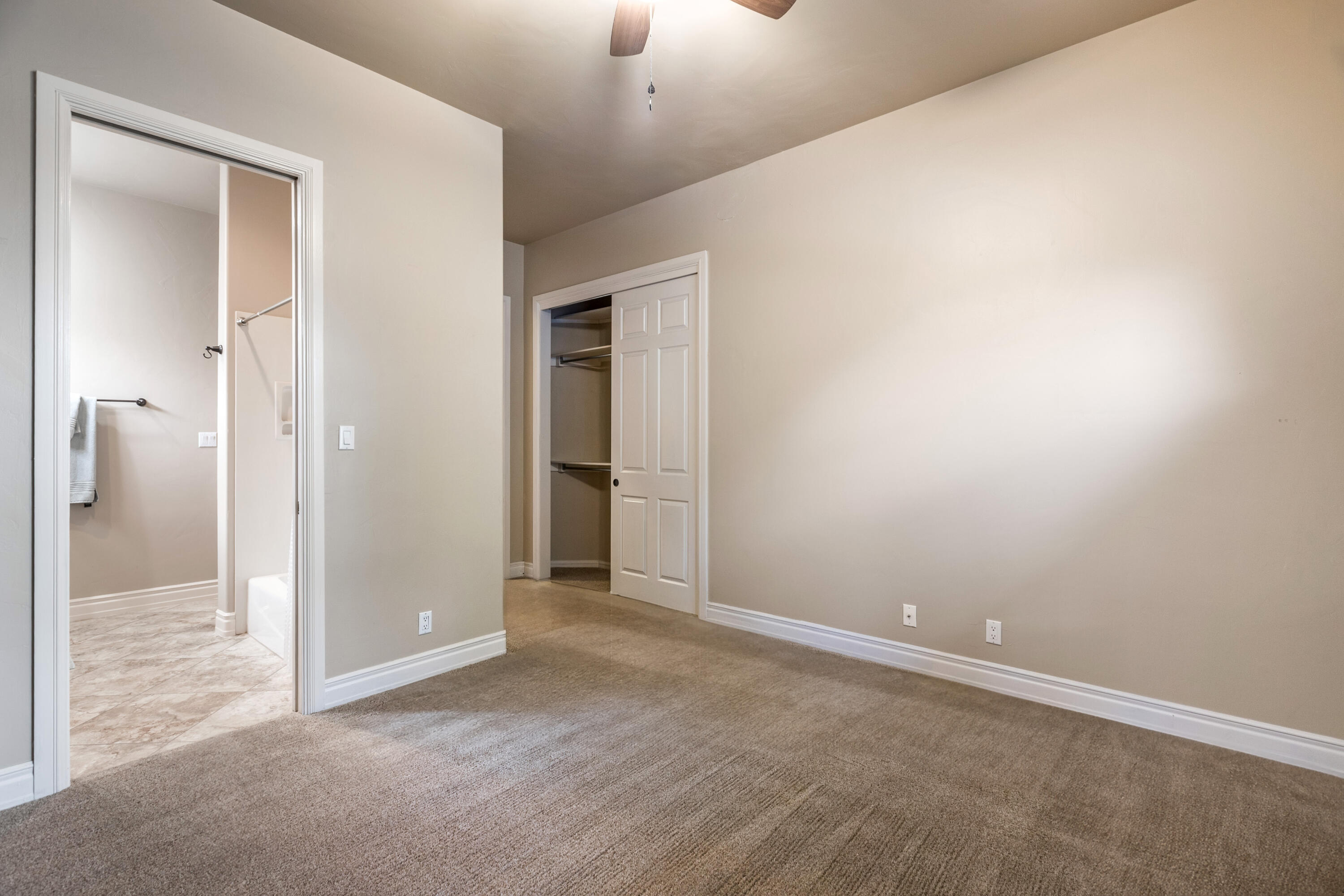 Photo 9 — 12604 Trillium Trail NE