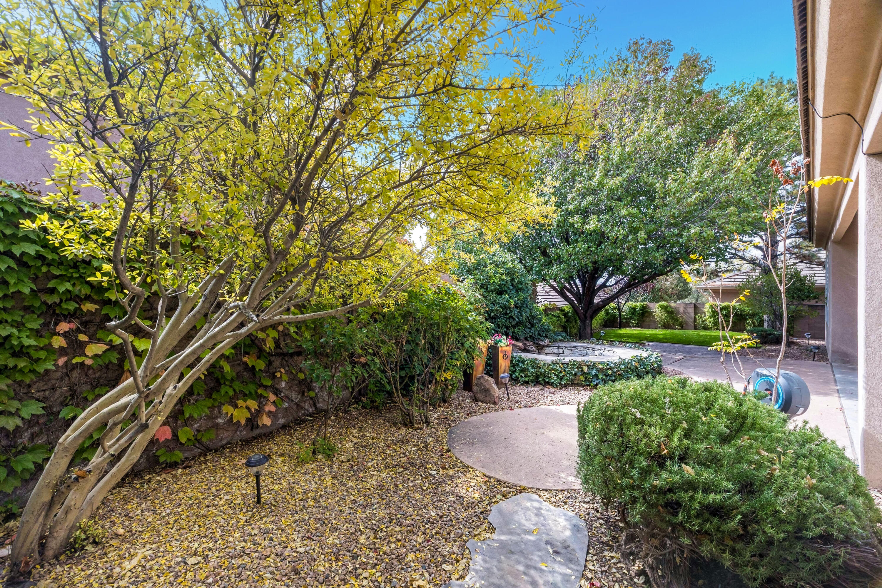 Photo 3 — 12604 Trillium Trail NE