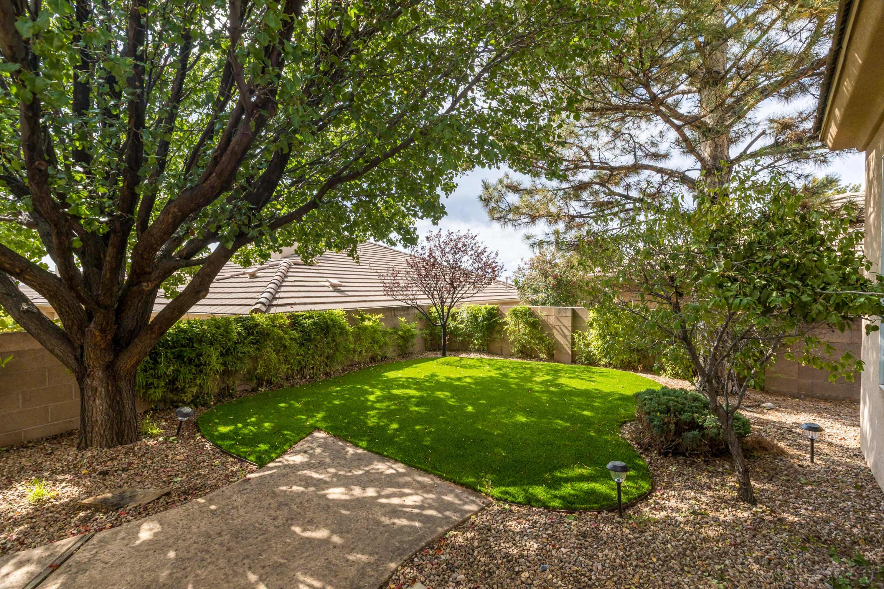 Photo 7 — 12604 Trillium Trail NE