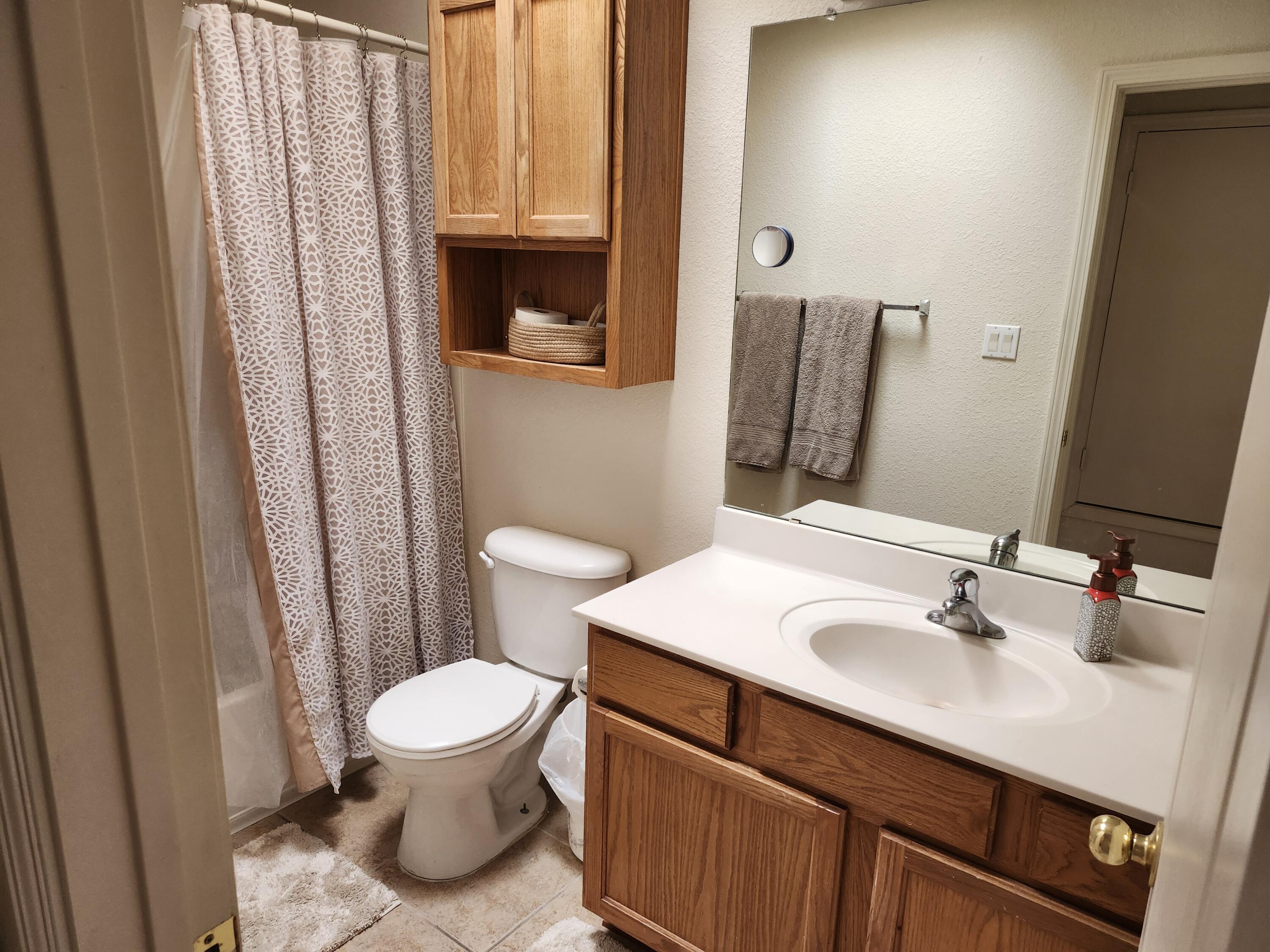 Photo 10 — 7415 Desert Eagle Road NE