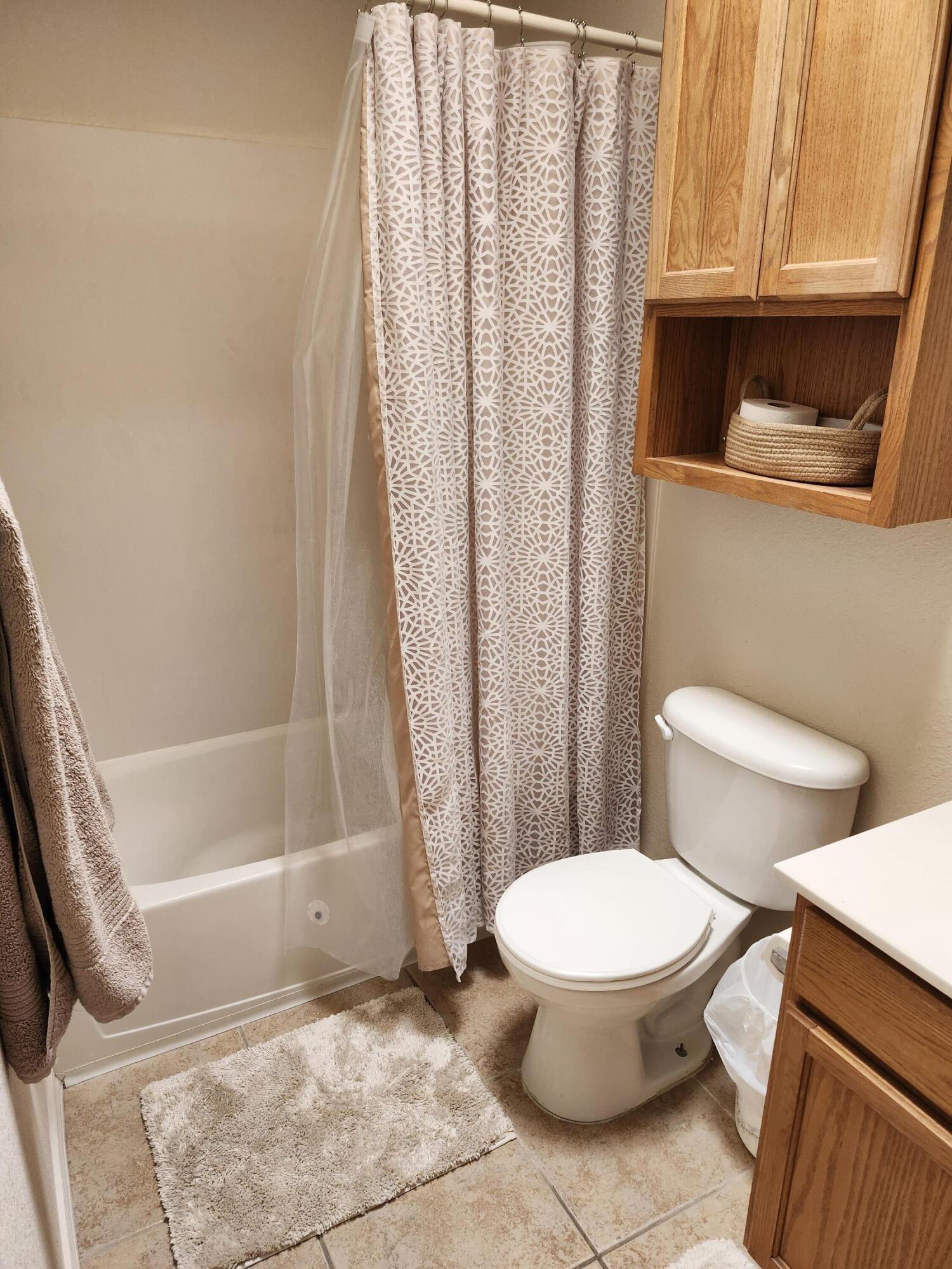 Photo 11 — 7415 Desert Eagle Road NE