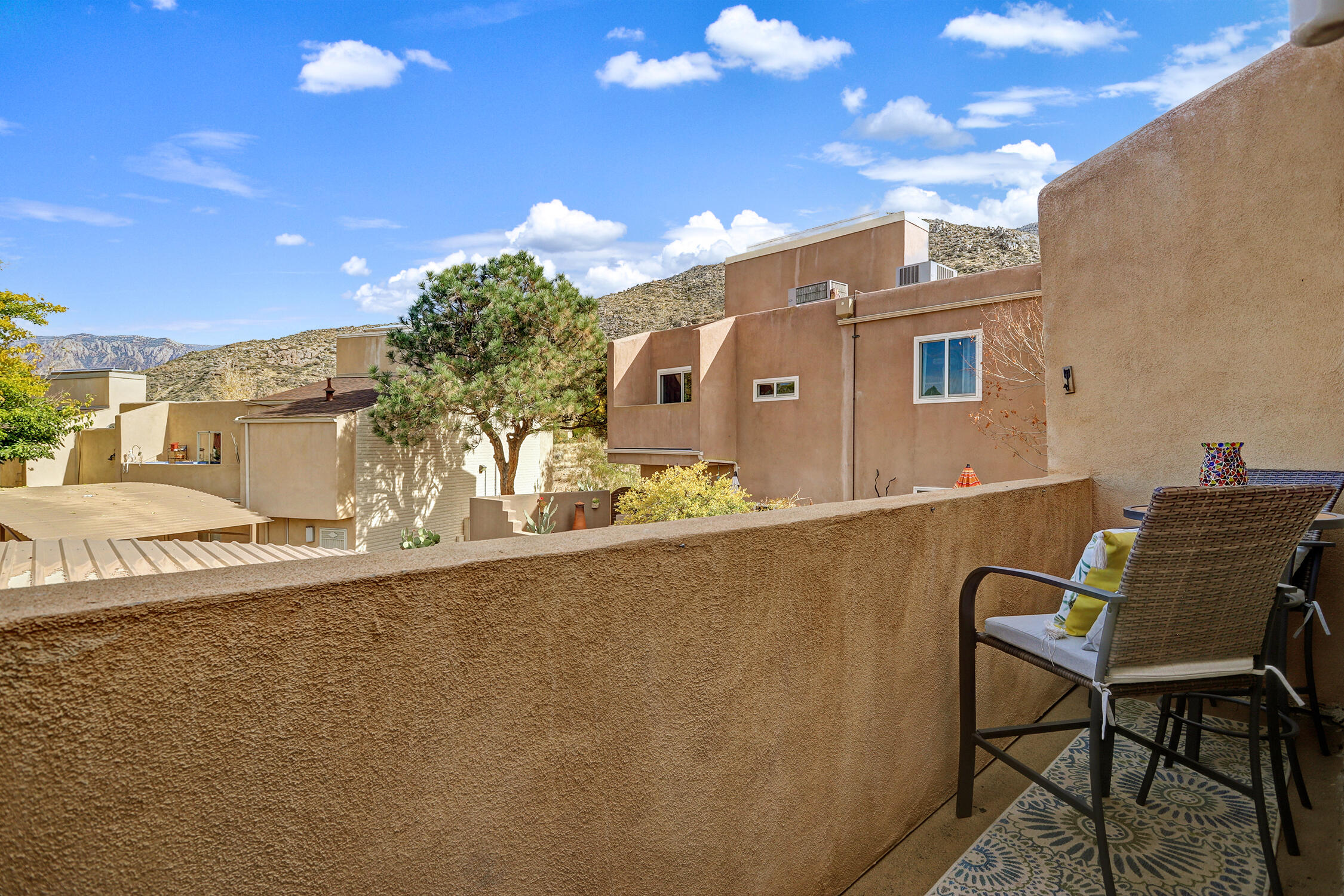 Photo 11 — 13246 Candelaria Road NE
