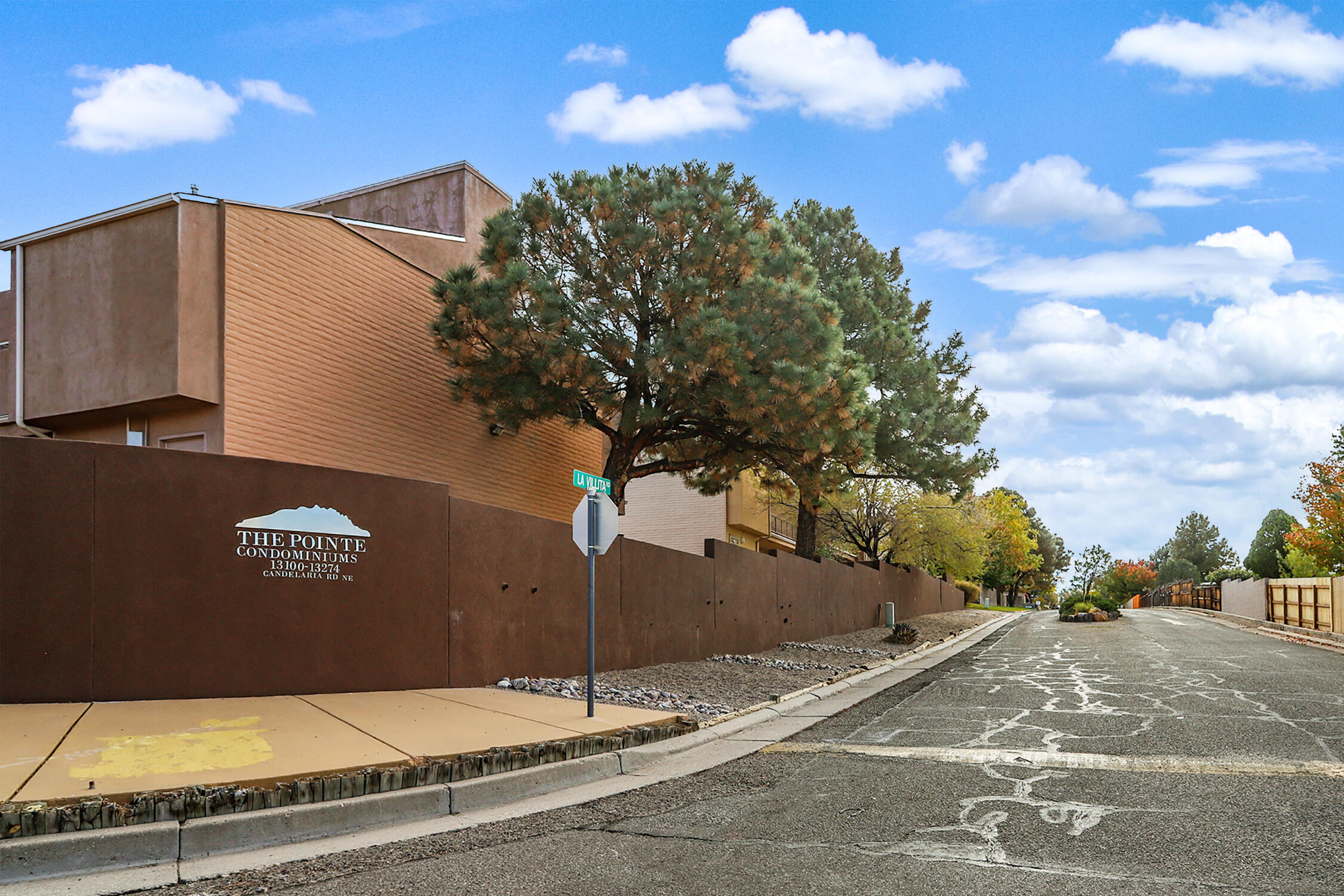Photo 2 — 13246 Candelaria Road NE