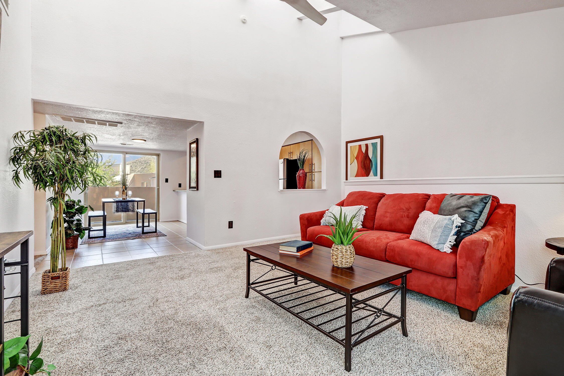 Photo 5 — 13246 Candelaria Road NE