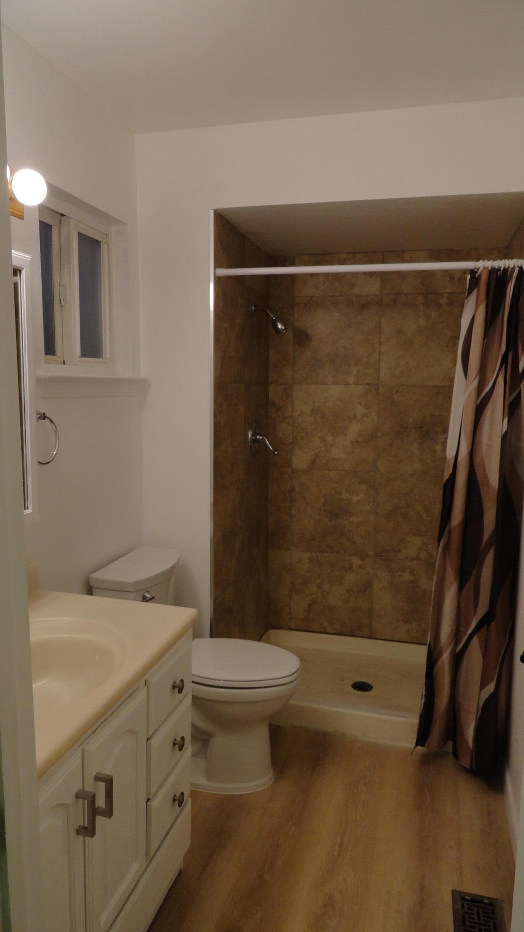 Photo 17 — 12508 Apache Place NE