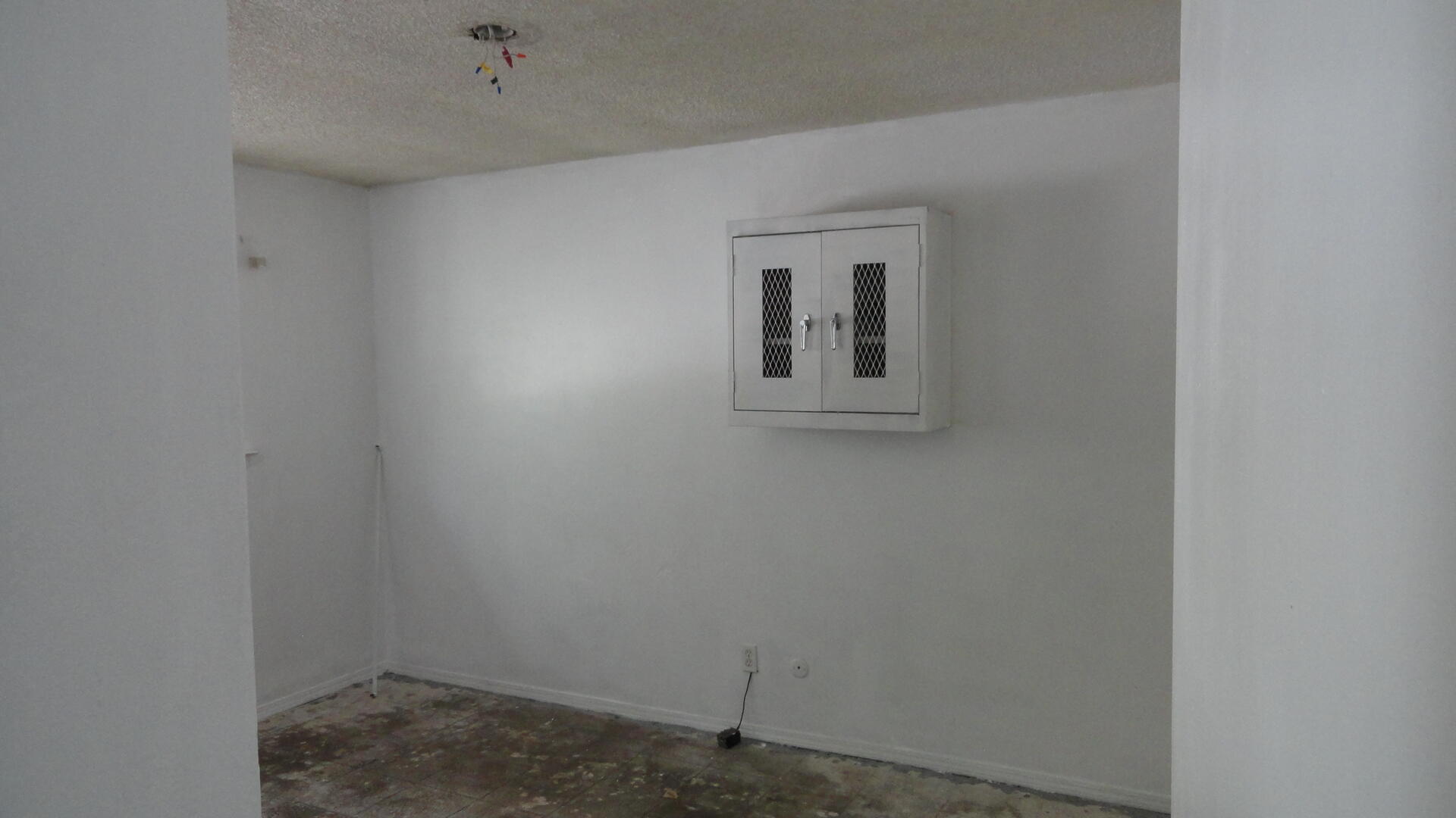 Photo 10 — 12508 Apache Place NE