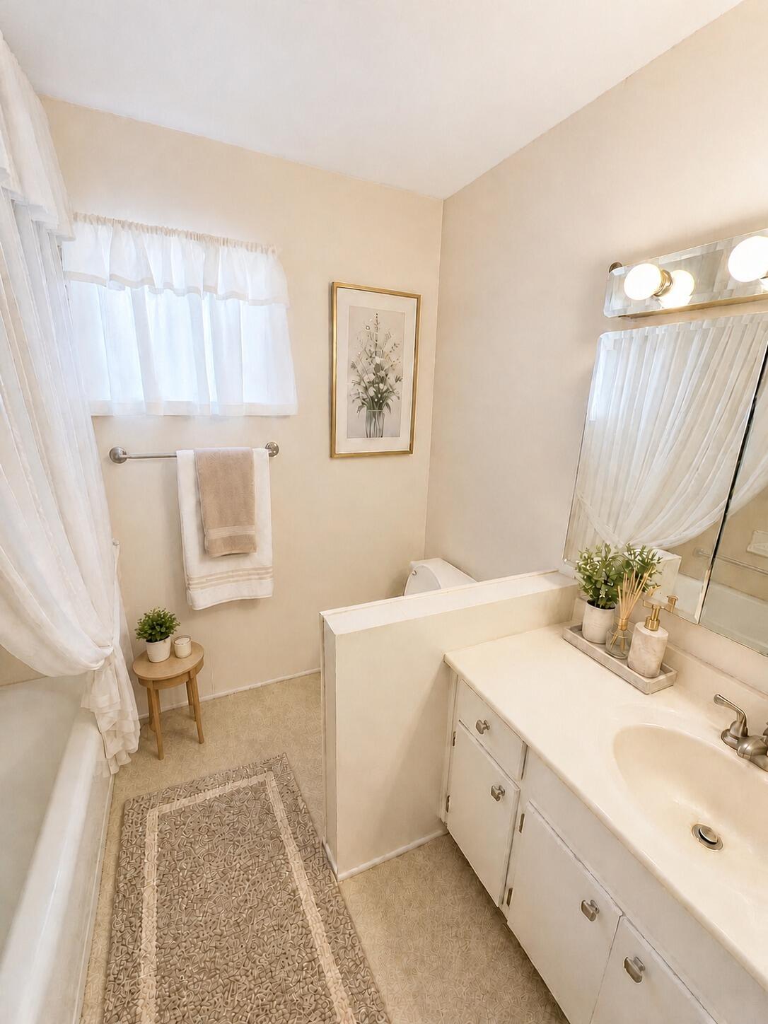 Photo 4 — 5531 Furman Avenue NW
