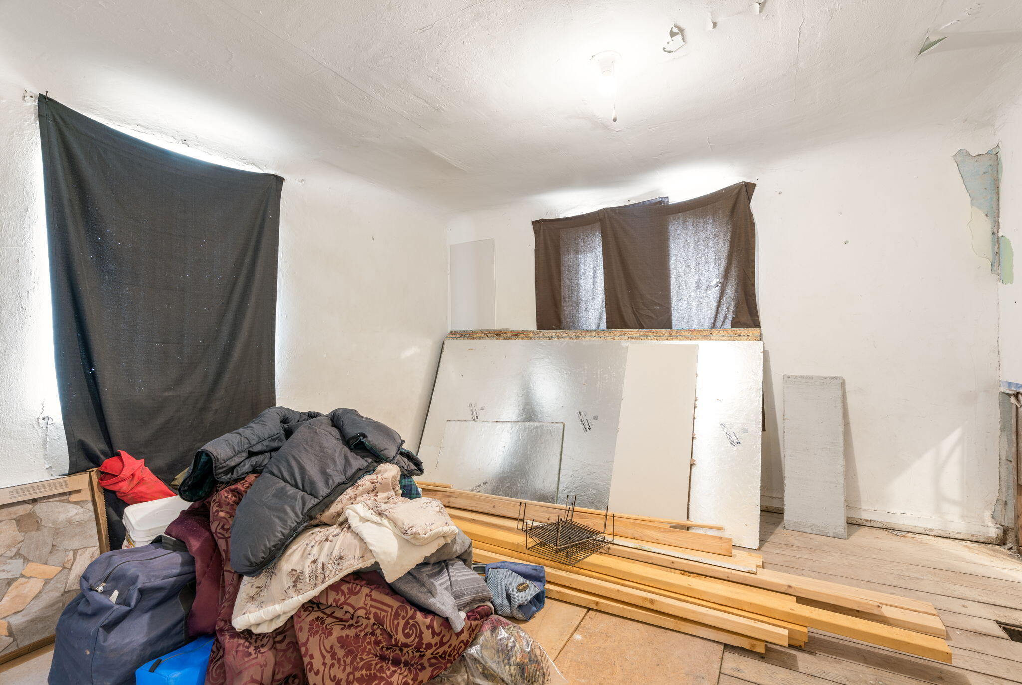 Photo 13 — 34 Serafin Road