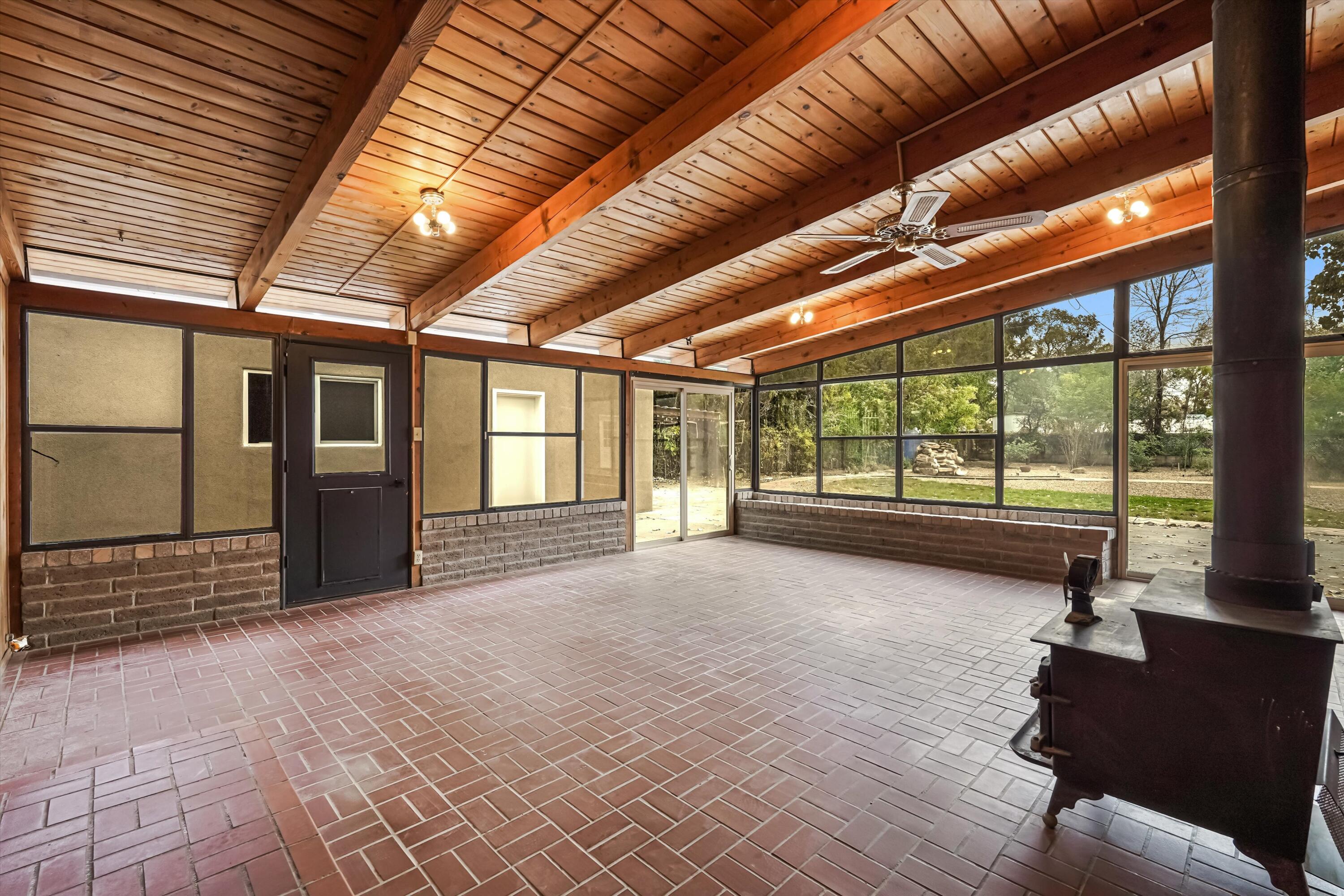 Photo 14 — 310 La Plata Road NW