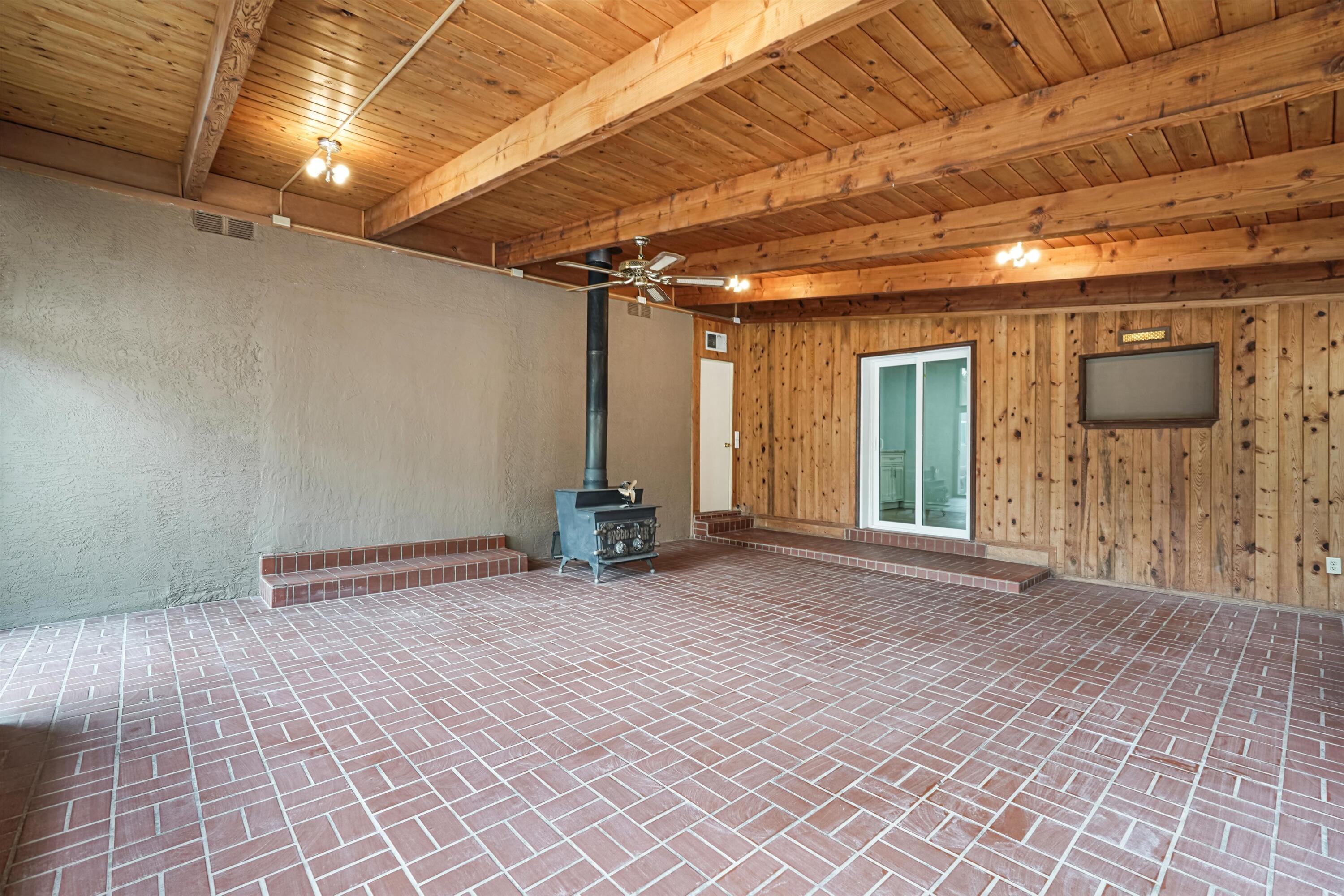 Photo 13 — 310 La Plata Road NW