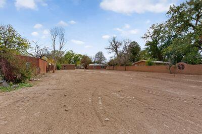 Photo 14 — 8907 Guadalupe Trail NW