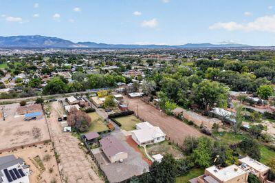 Photo 3 — 8907 Guadalupe Trail NW
