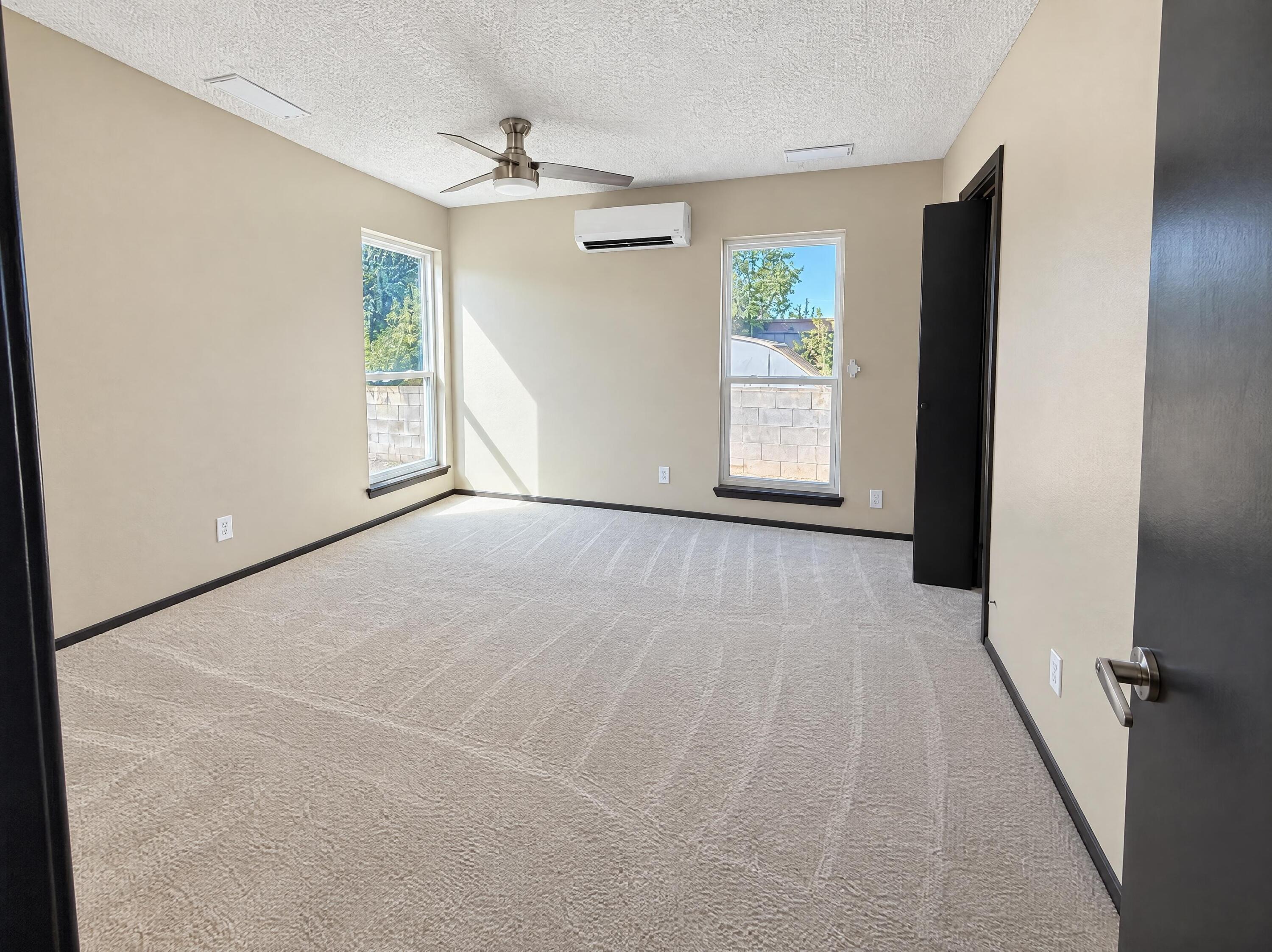 Photo 14 — 10336 Karen Avenue NE