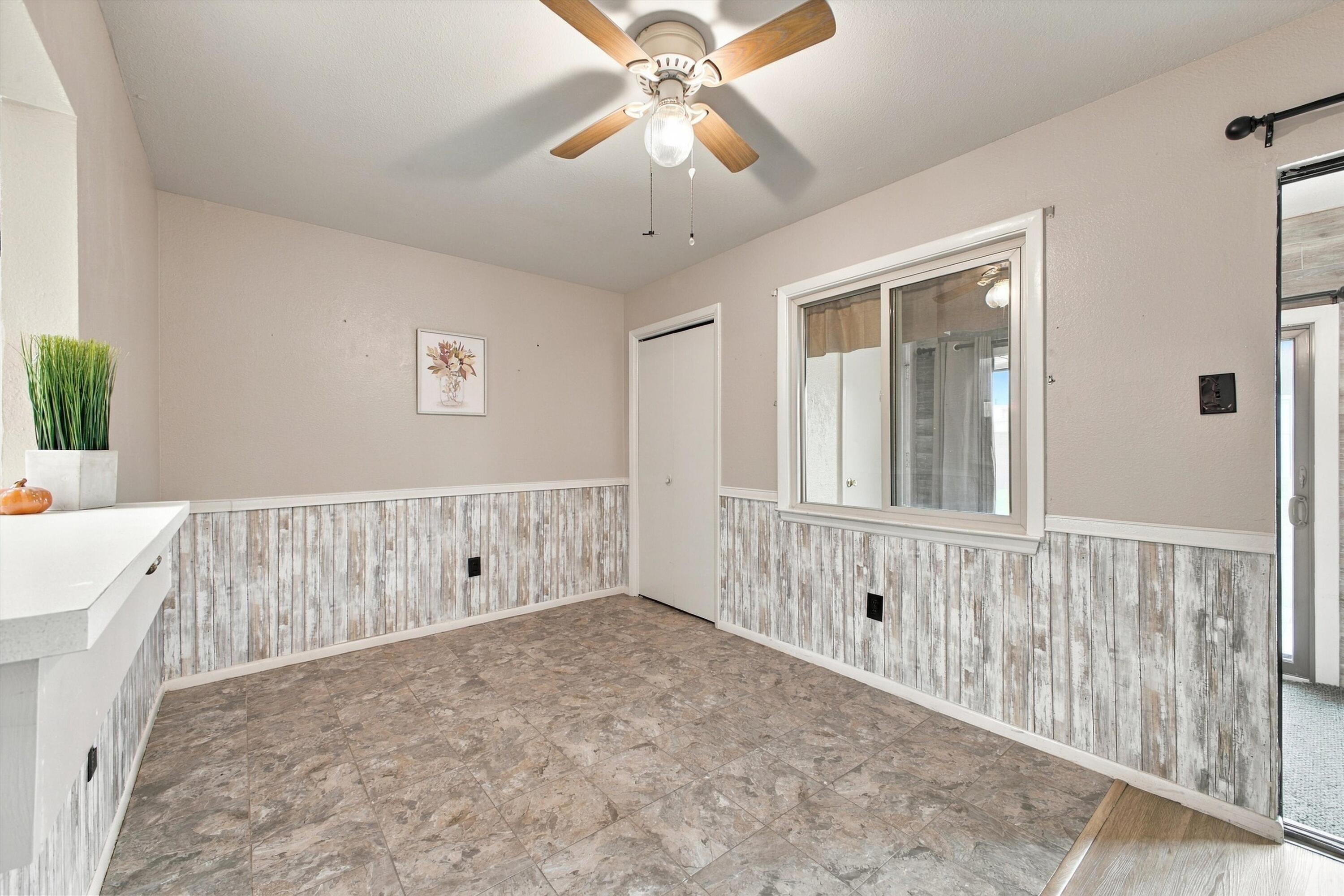 Photo 18 — 901 Country Club Drive SE APT B