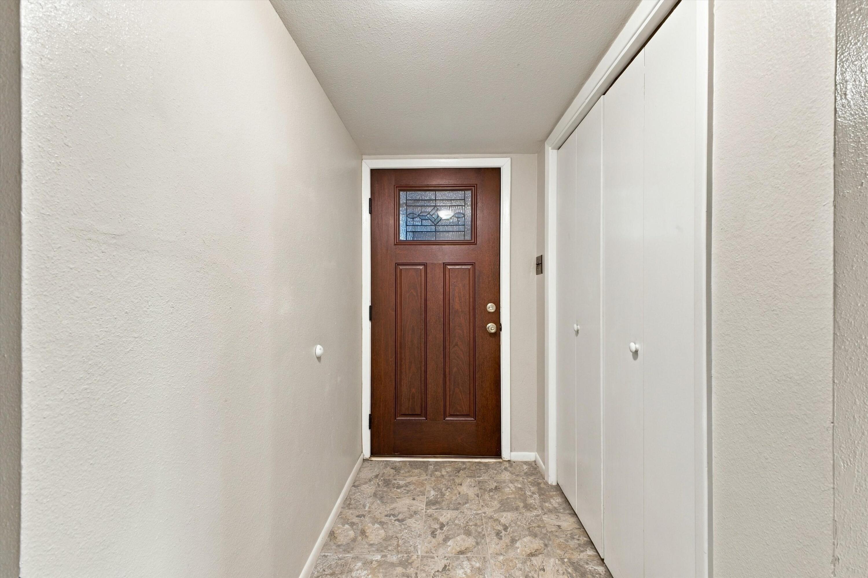 Photo 9 — 901 Country Club Drive SE APT B