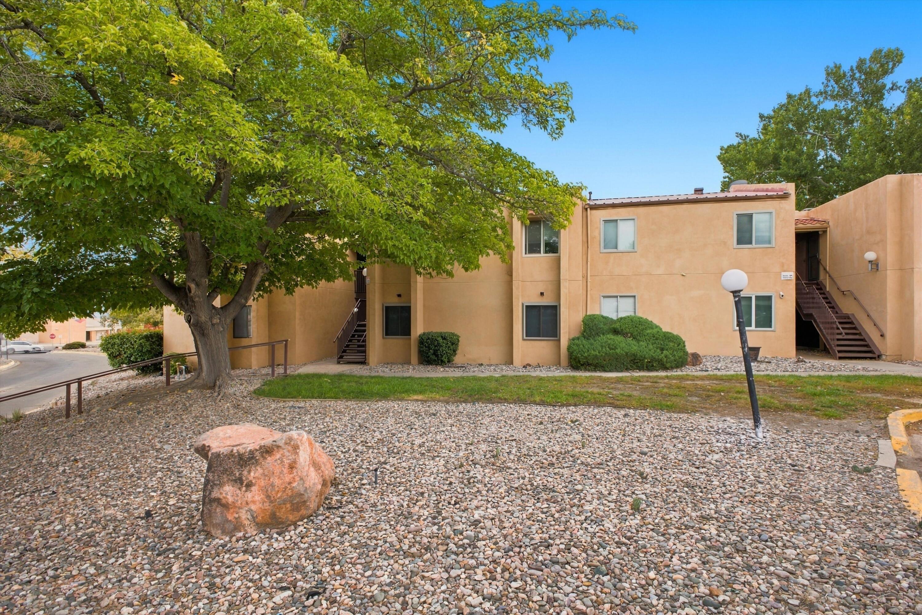 Photo 3 — 901 Country Club Drive SE APT B