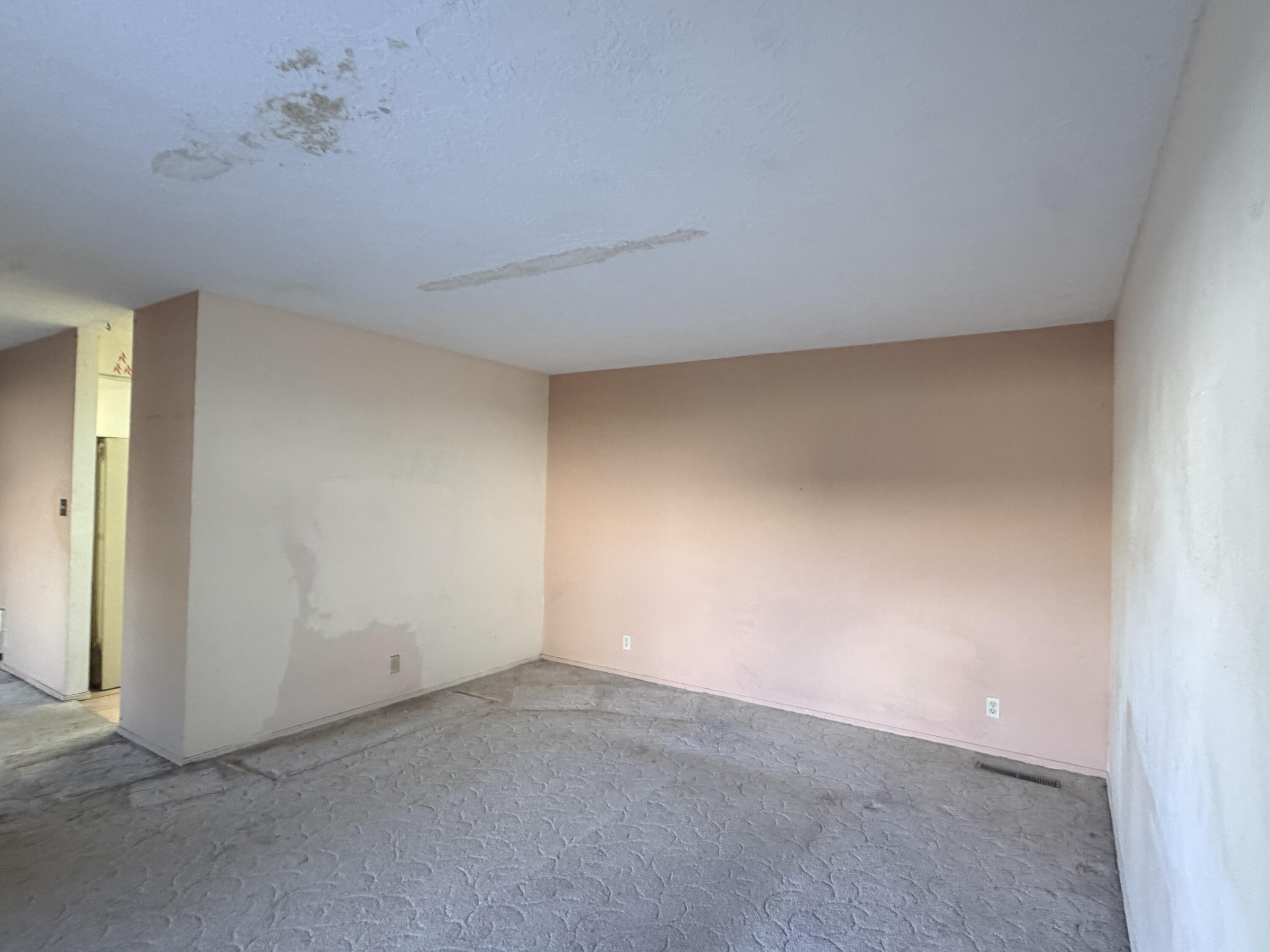 Photo 13 — 12510 Singing Arrow Avenue SE