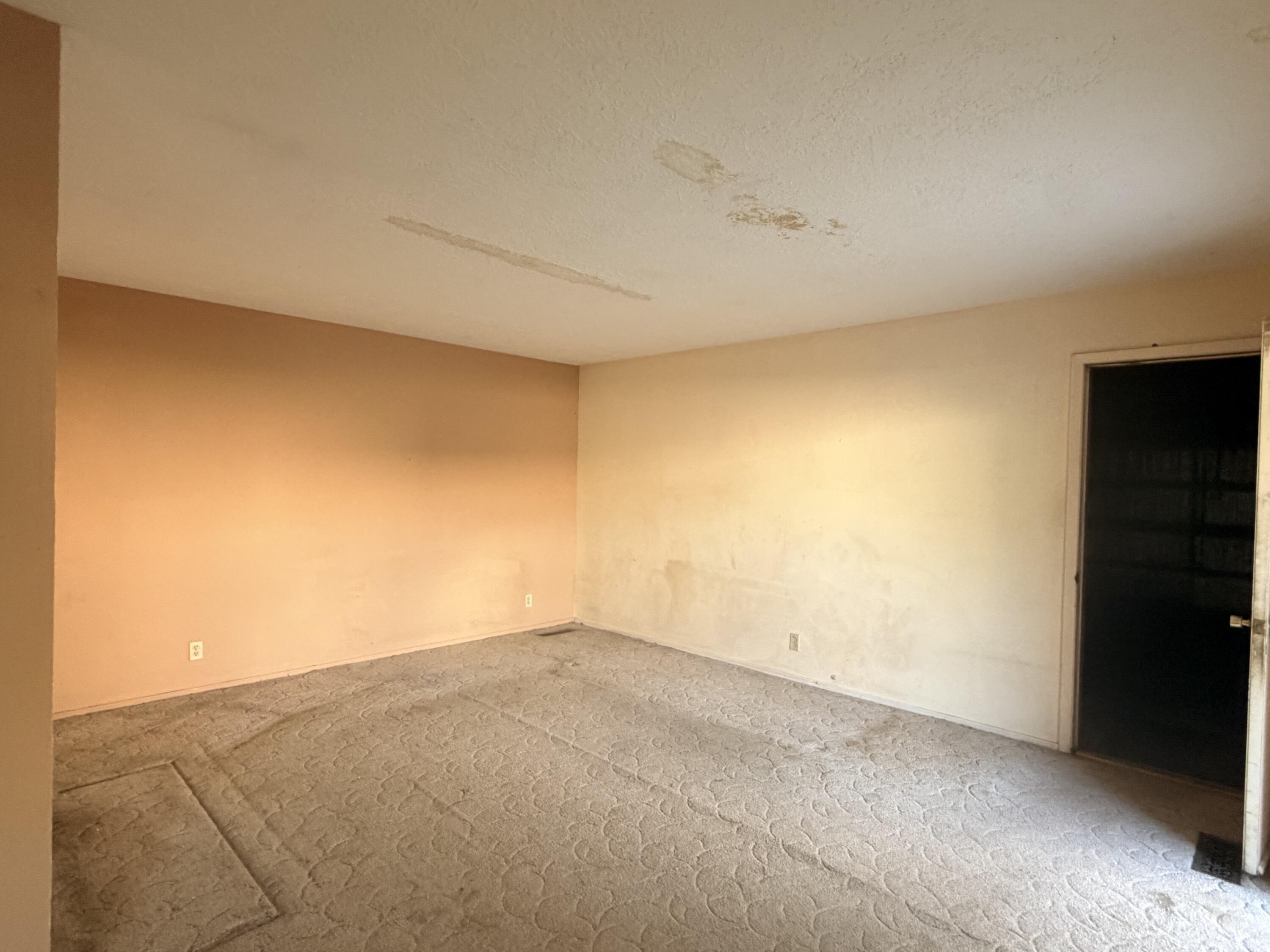 Photo 9 — 12510 Singing Arrow Avenue SE