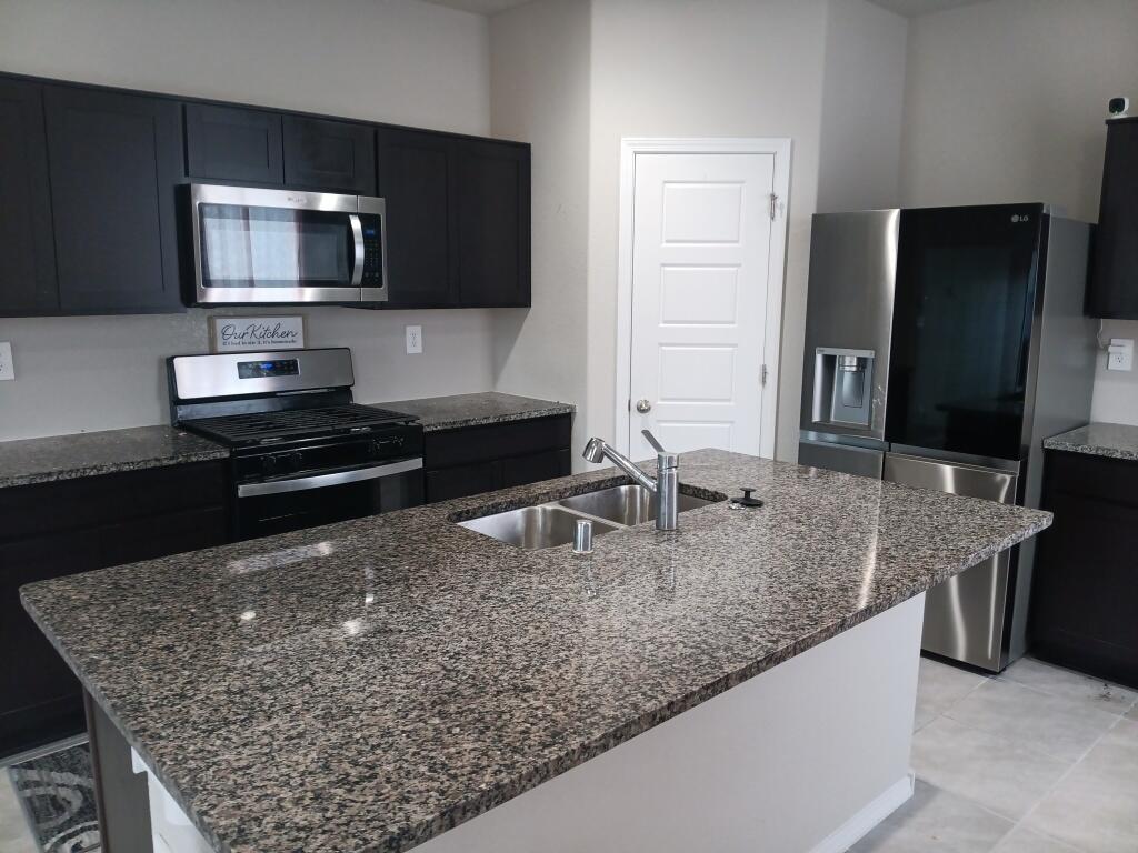 Photo 4 — 10712 Caresso Loop SW