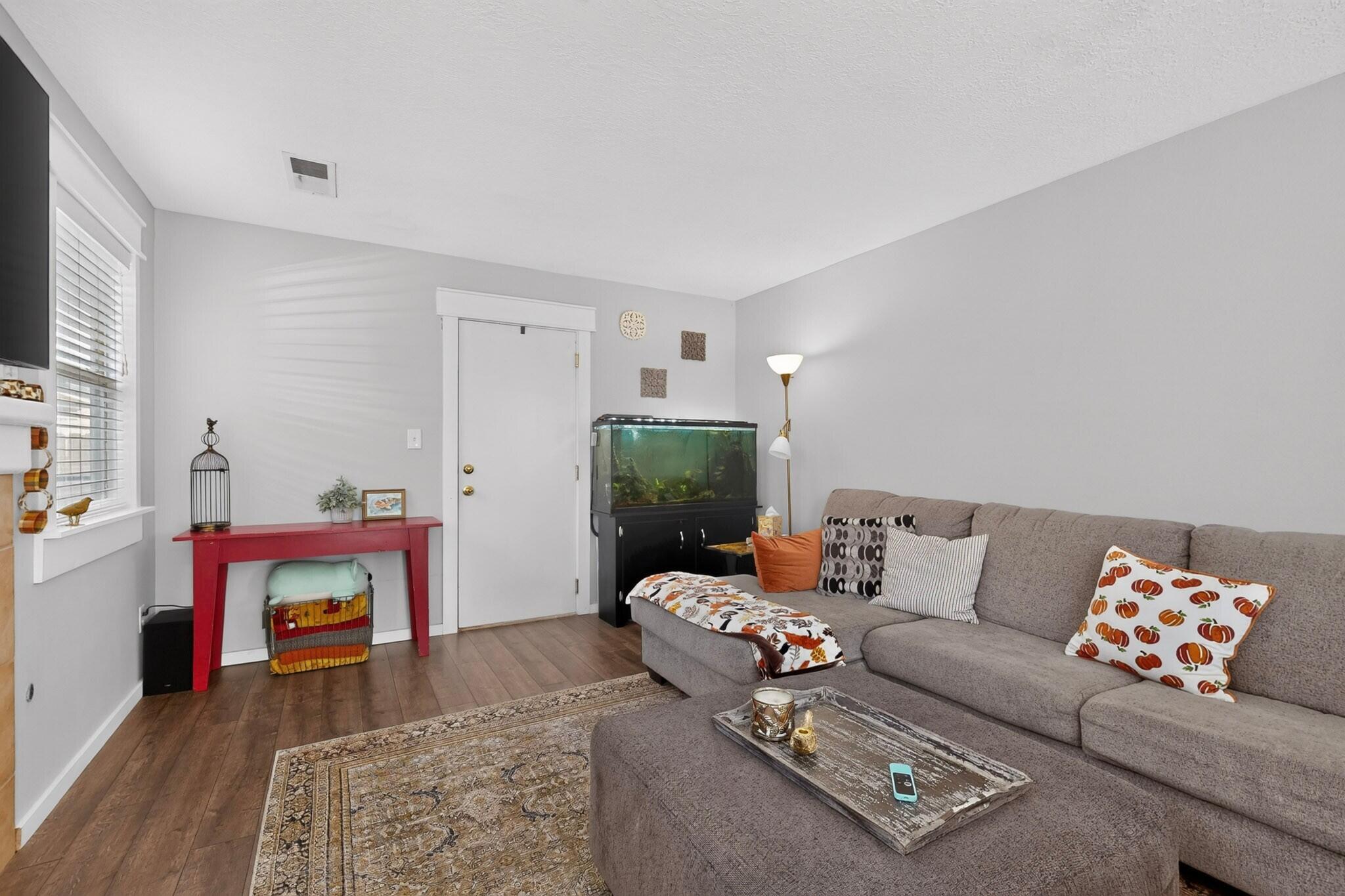 Photo 12 — 6020 Celestial Avenue NW