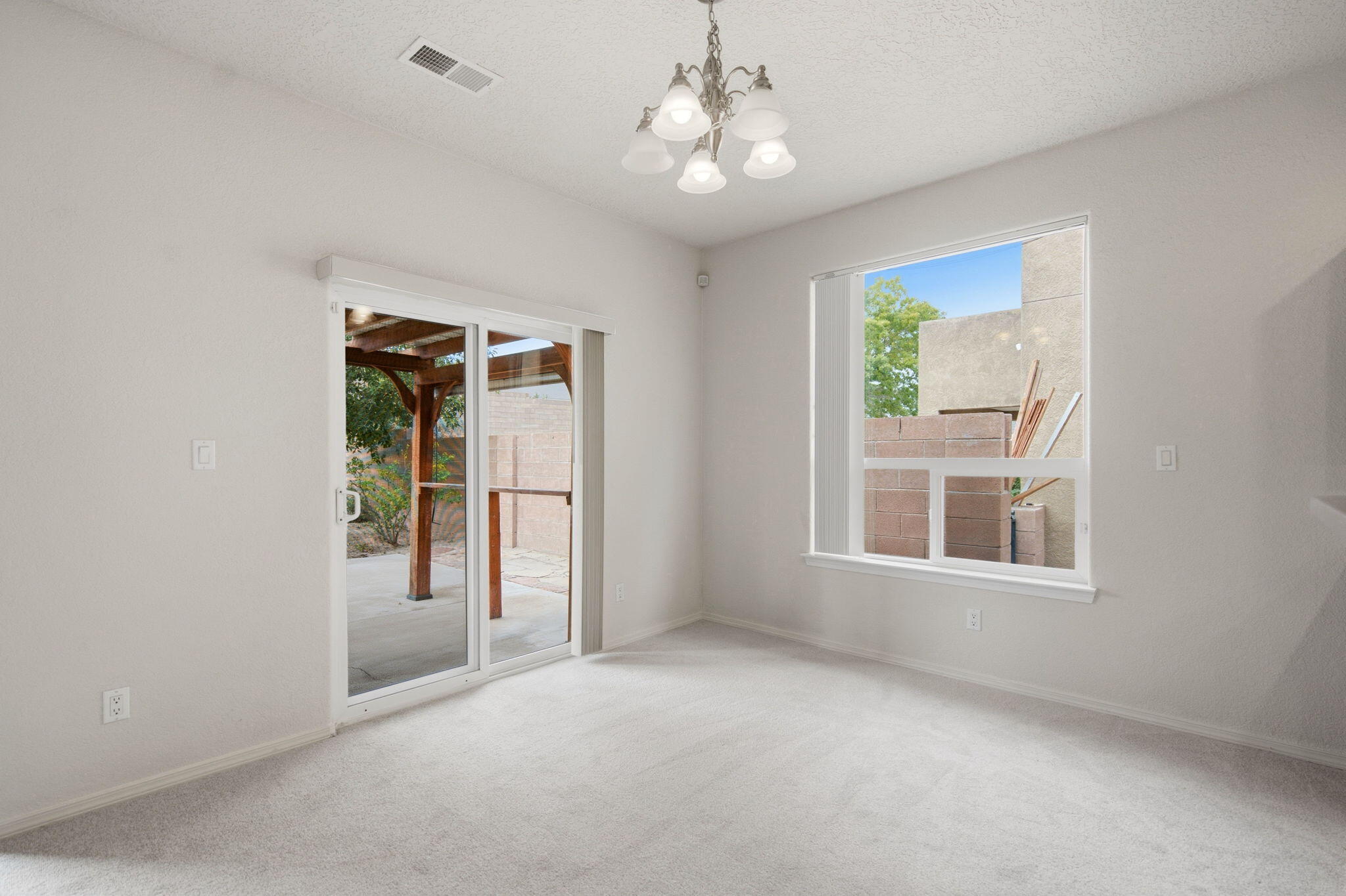 Photo 10 — 10435 Savoy Drive NW