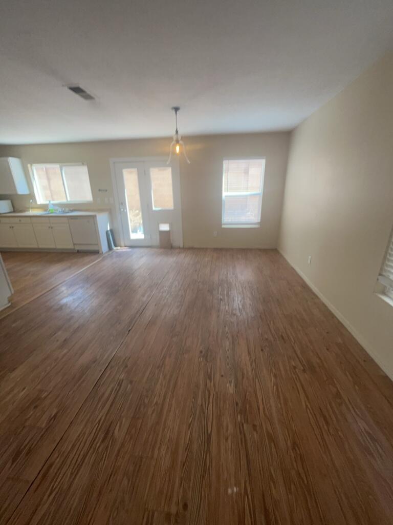 Photo 12 — 4272 Altura Vista Lane NE